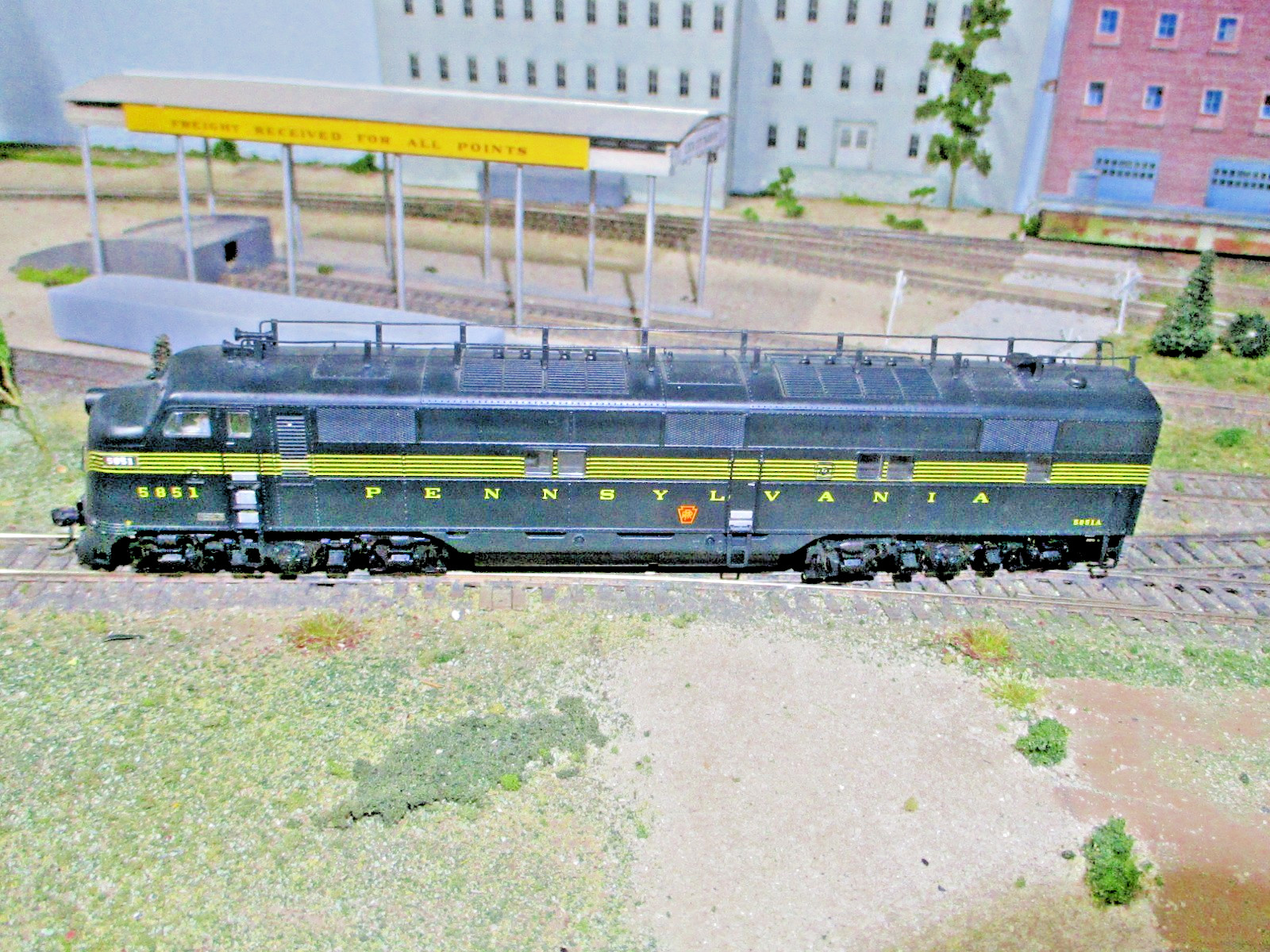 PRR 5851A EMD E7A BROADWAY LIMITED 753,BRUNSWWICK GREEN WITH ANTENNAS,DCC/SOUND