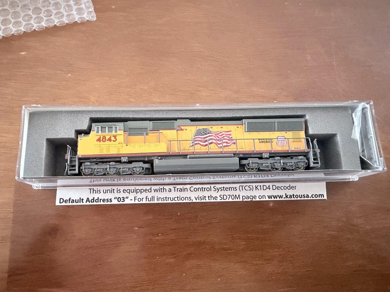 KATO SD70m 4843 Union Pacific N Scale Diesel Locomotive With DCC.