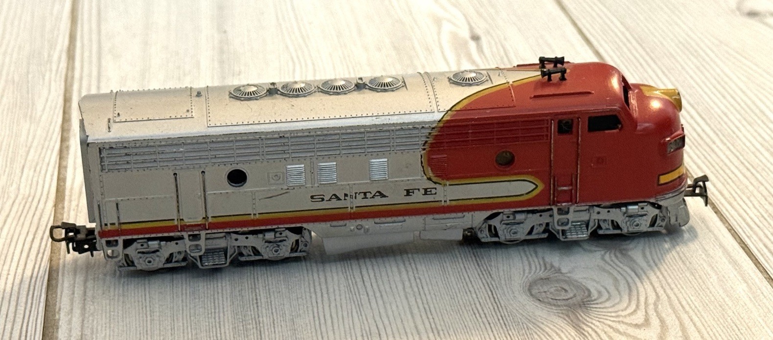 MARKLIN 3061 HO SANTA FE AMERICAN DIESEL LOCOMOTIVE VINTAGE MODEL TRAIN