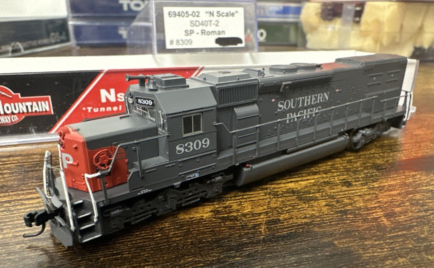 InterMountain Railway Co. N Scale #69405-02 SD40T-2 Southern Pacific #8309 NIB!