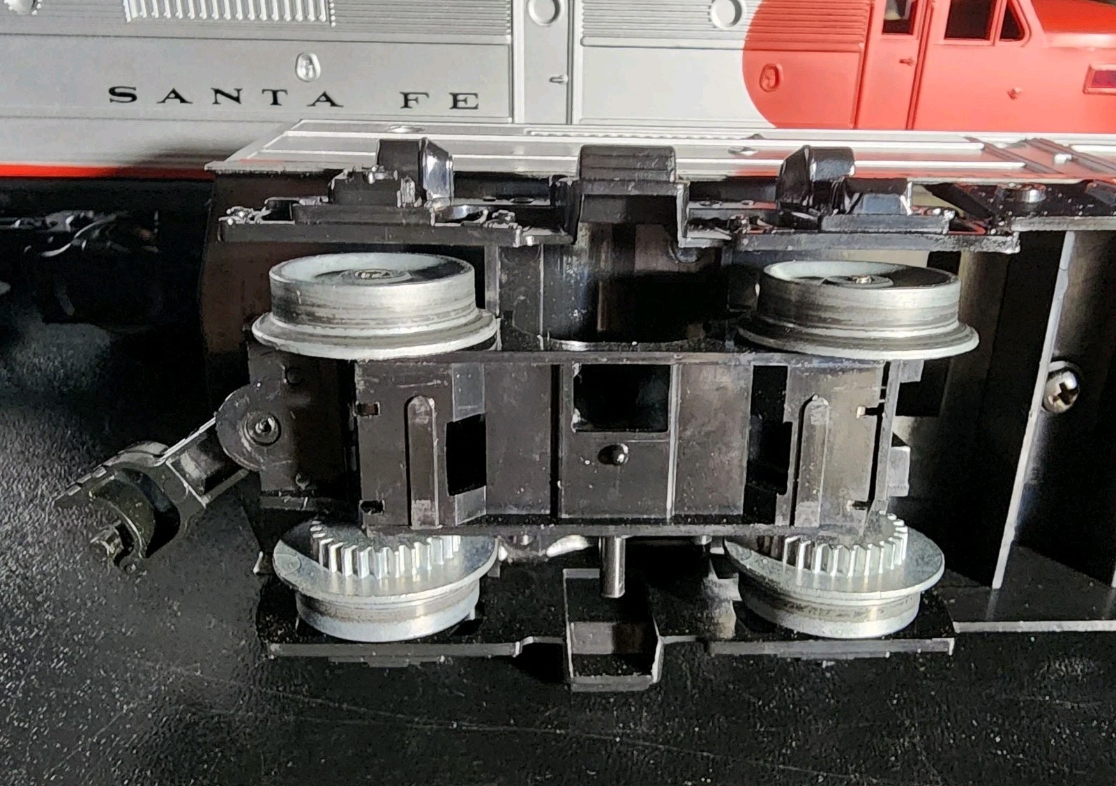 Lionel Train Santa Fe 8193 & 8919 O Gauge Engine & Dummy. Our XS70