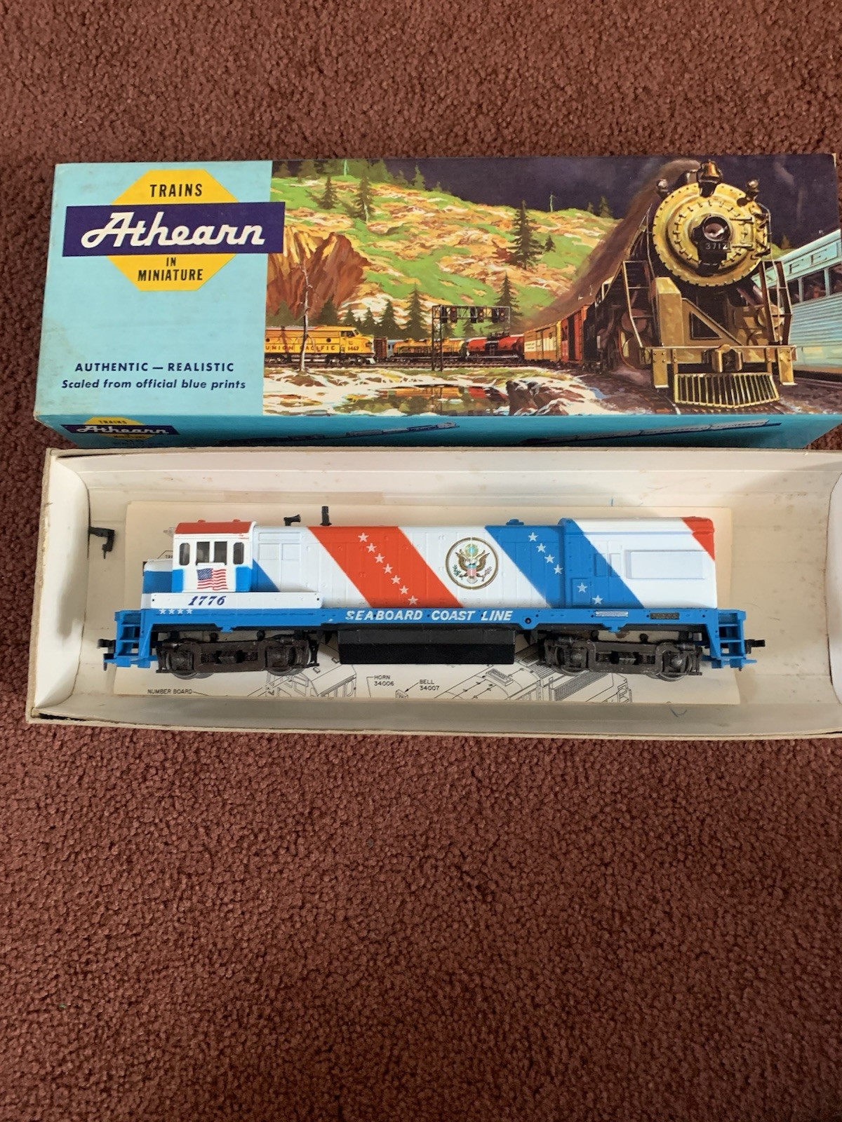Athearn Diesel Locomotive U33B Seaboard Coast Line spirit of 1776 in org box
