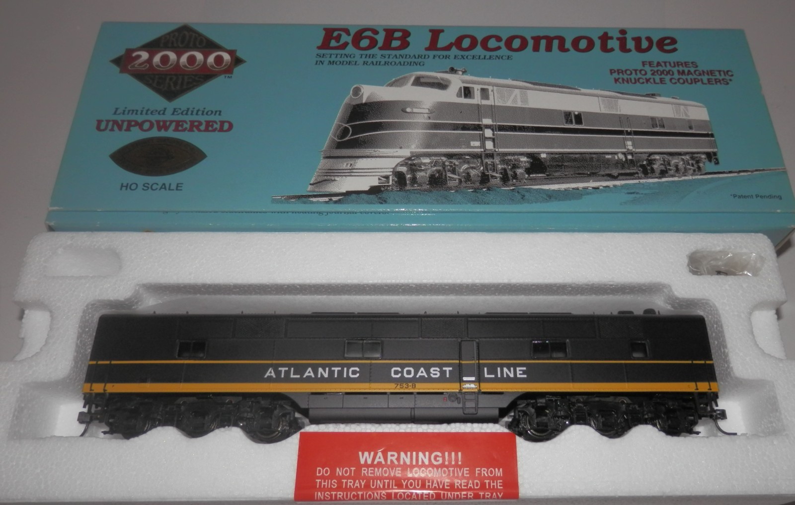 Proto 2000 HO UNPOWERED Atlantic Coast Line 753-B E6B B-Unit Loco #23182 NOS
