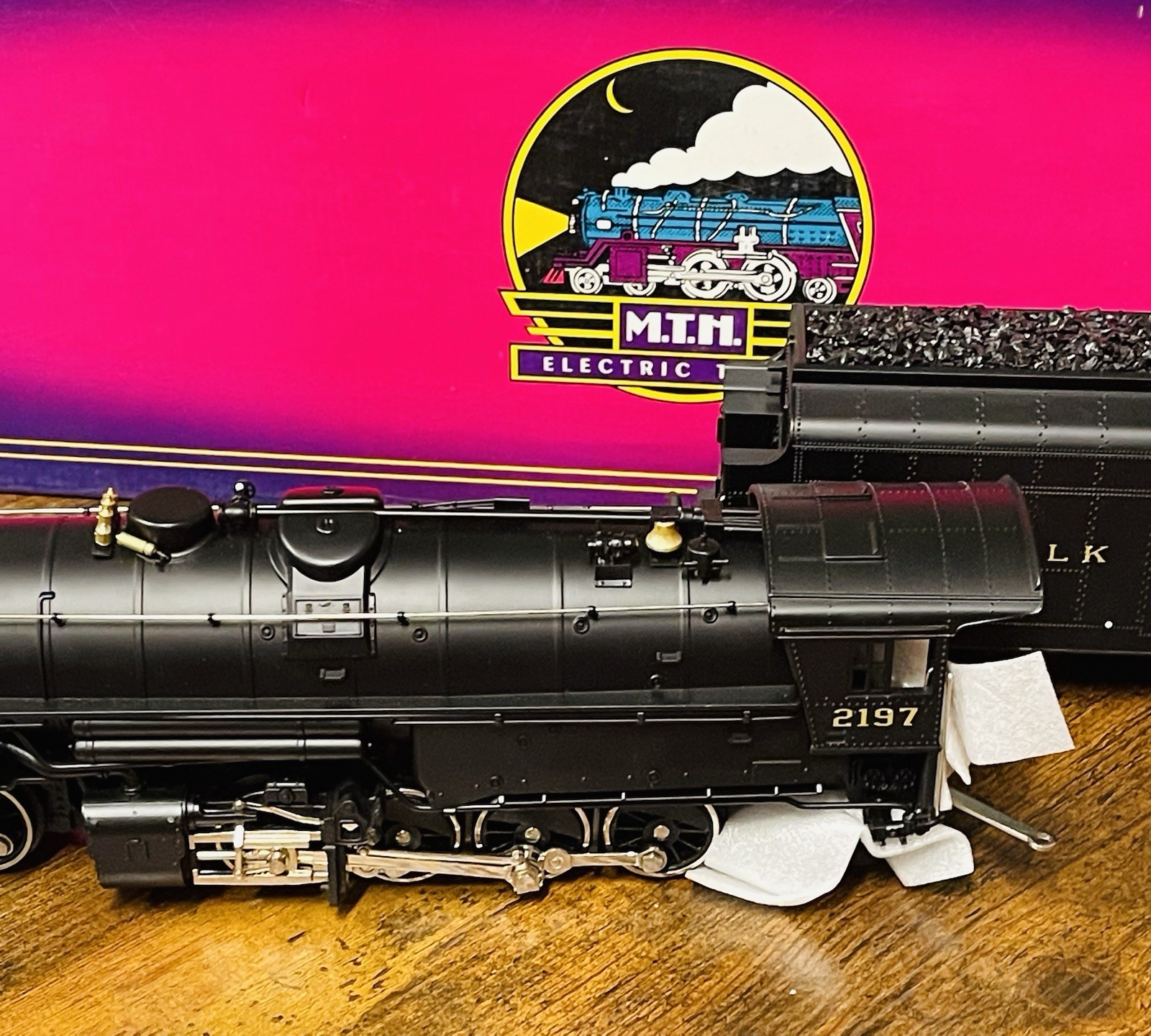 MTH MT-3009L Norfolk & Western 2197/ 2-8-8-2 Cast Mallet Steam Engine & Tender