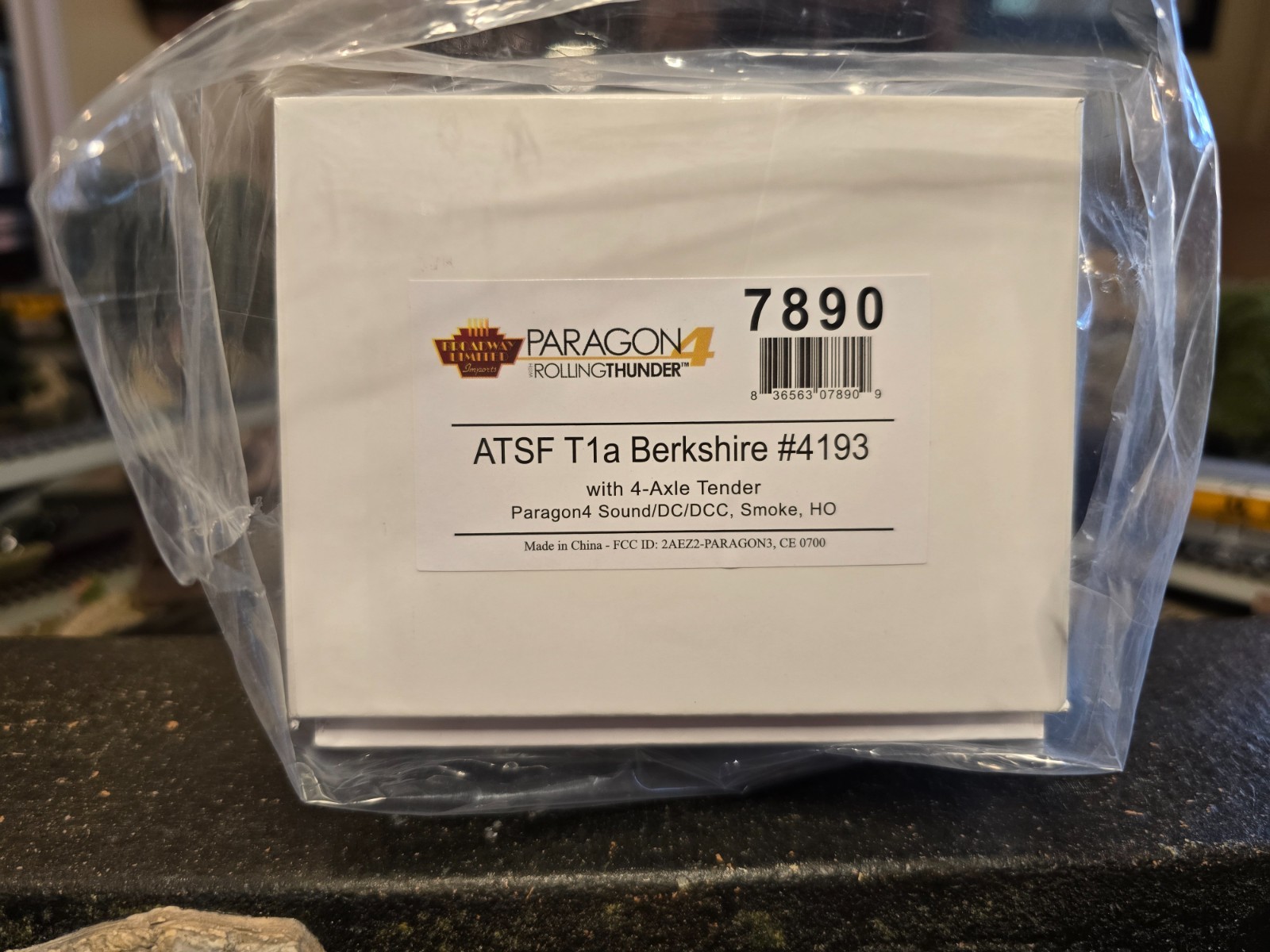 BLI7890 ATSF 2-8-4 Berkshire T1a #4193, 4-axle Tender, DCC/Sound/Smoke, Paragon4