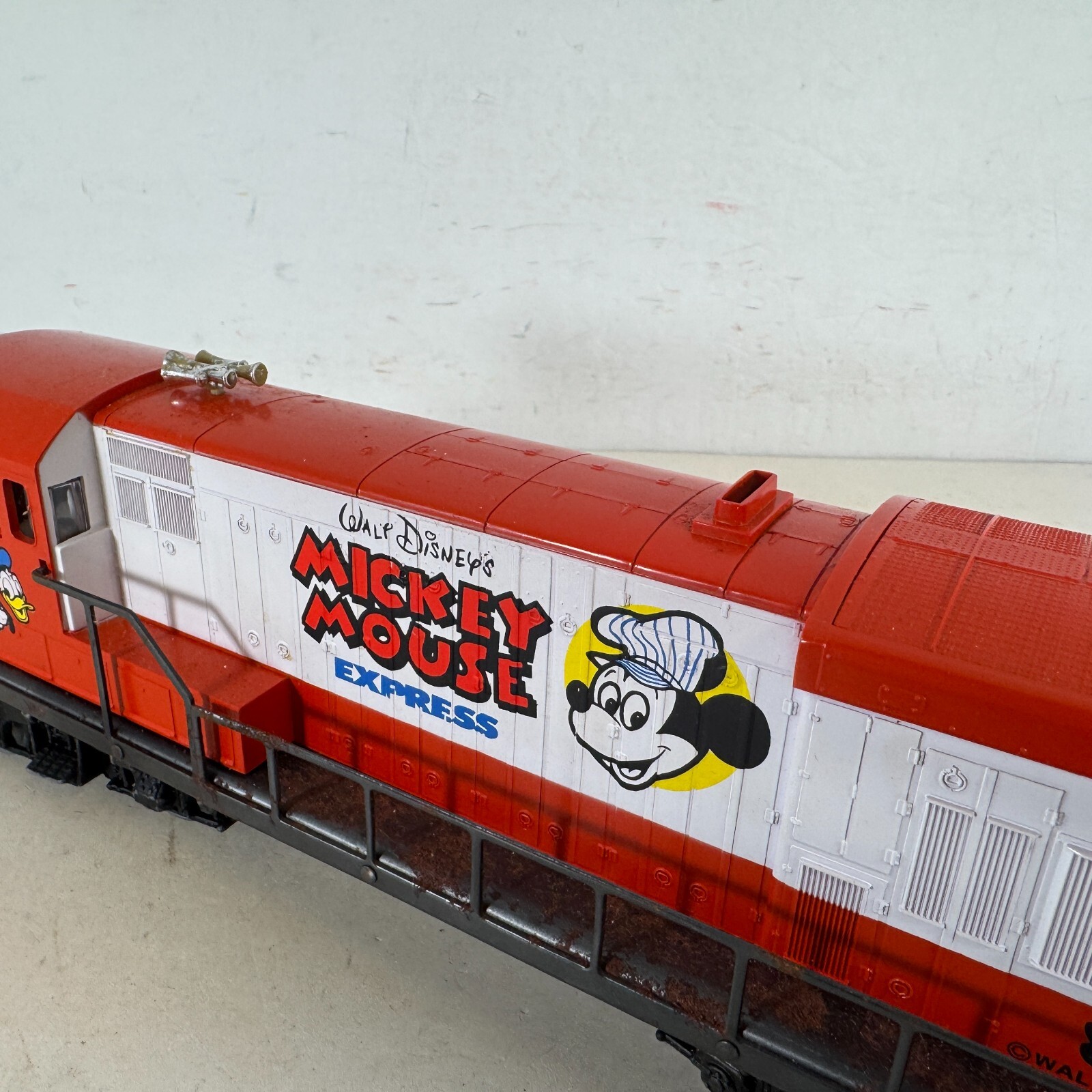 Lionel 6-8773 O Gauge Disney Mickey Mouse Express U 36B Diesel Engine Locomotive