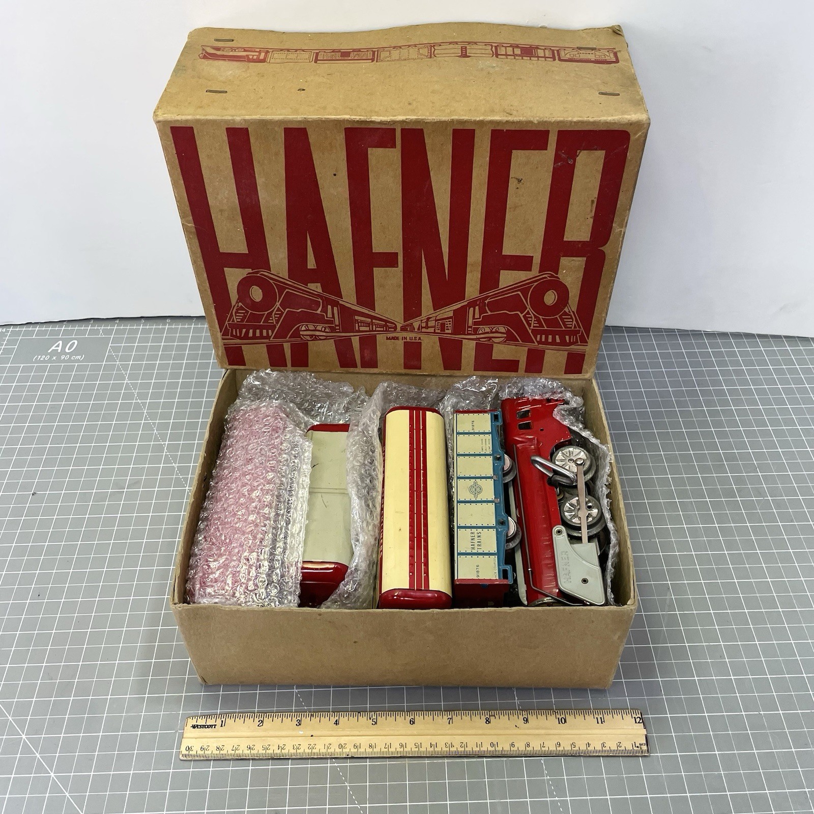 Hafner Streamliners Clockwork Wind-Up Train Set w/ Box & Track Works! Chicago US