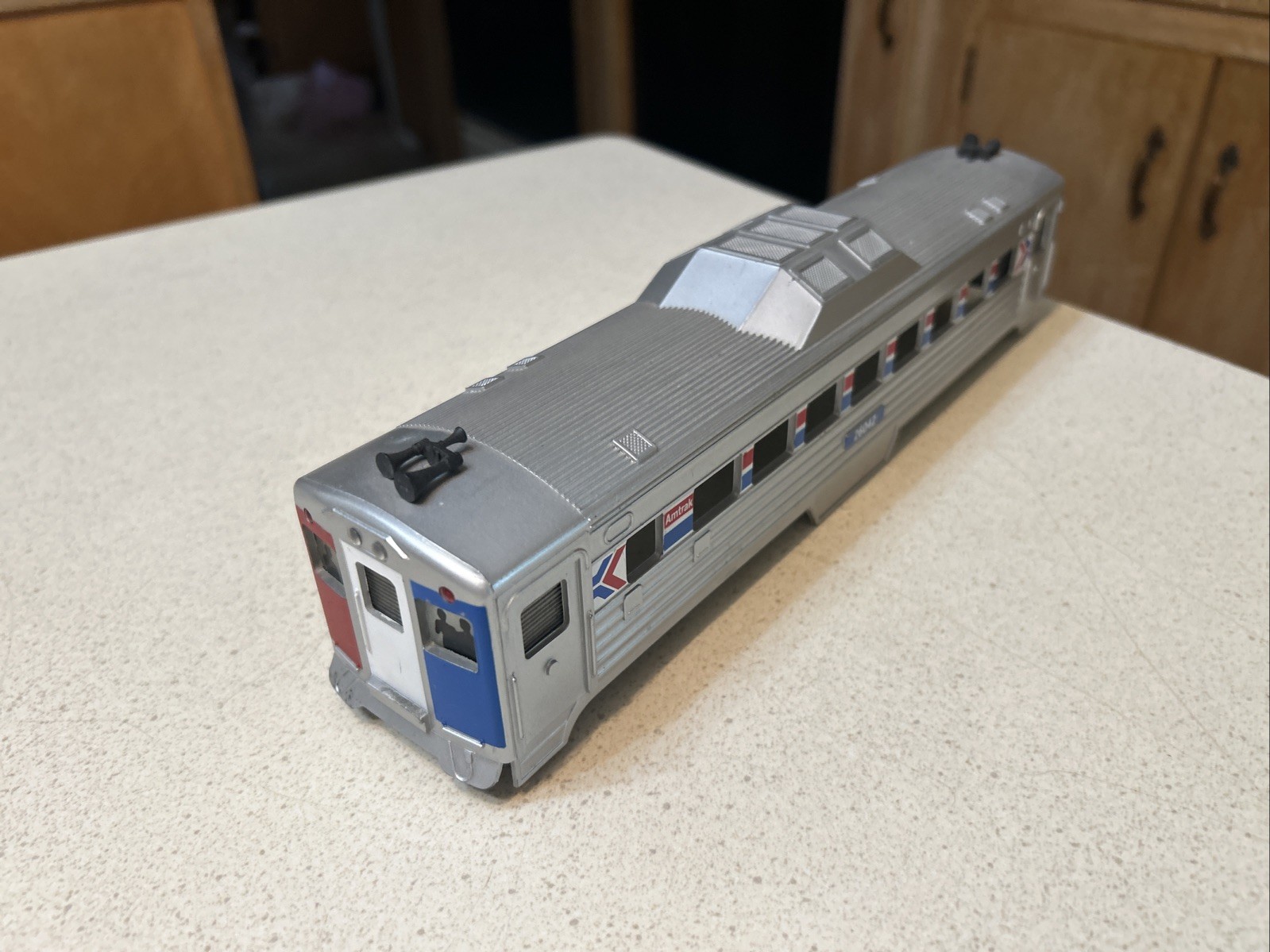 K Line Amtrak RDC # 26042 Silver Red White Blue O 27 Plastic Body Only Nice
