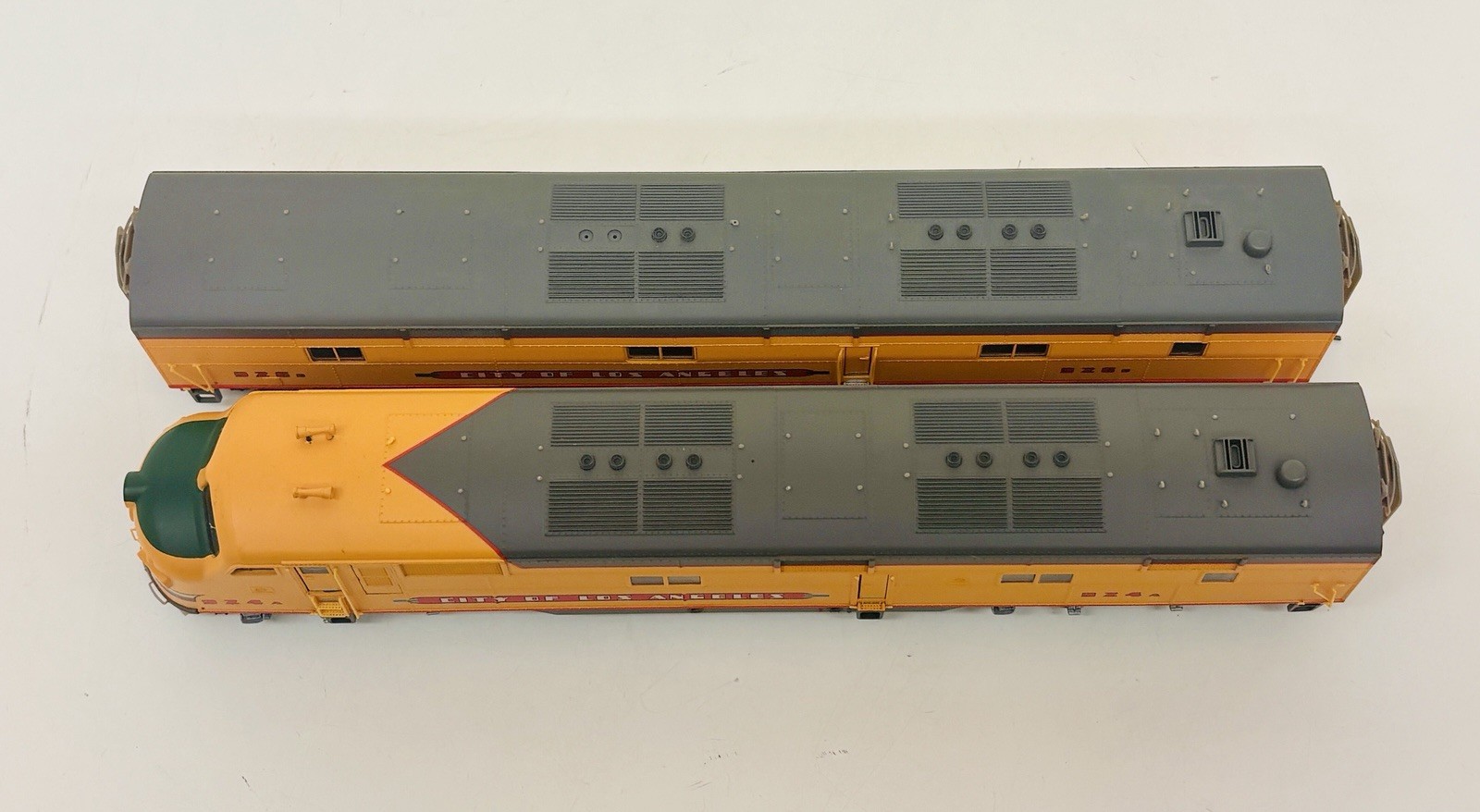 Proto 2000 HO UP City of Los Angeles E7 Powered 924A & E6B Non Powered 926B