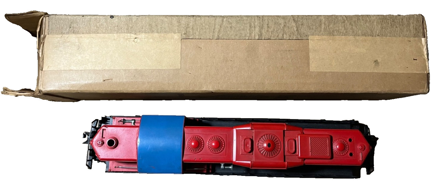 Postwar Lionel 2348 GP 9 Diesel Engine with Original Box (M.St.L) 1958-59