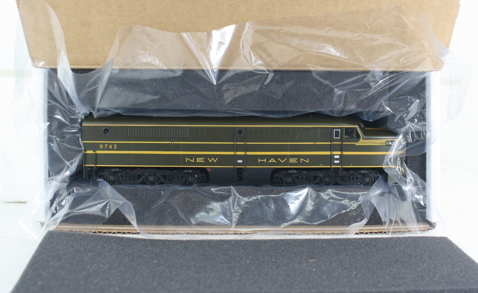 HO Proto 2000 21615 New Haven PA Diesel Locomotive #0762 DCC Ready