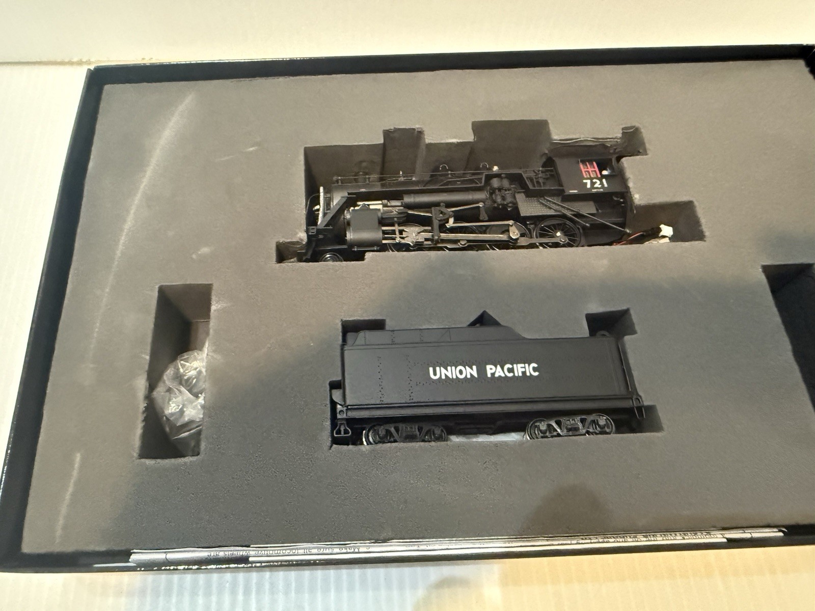 HO Scale ***UNION PACIFIC** 2-8-0 Consolidation Locomotive #721 – Bachmann 11411