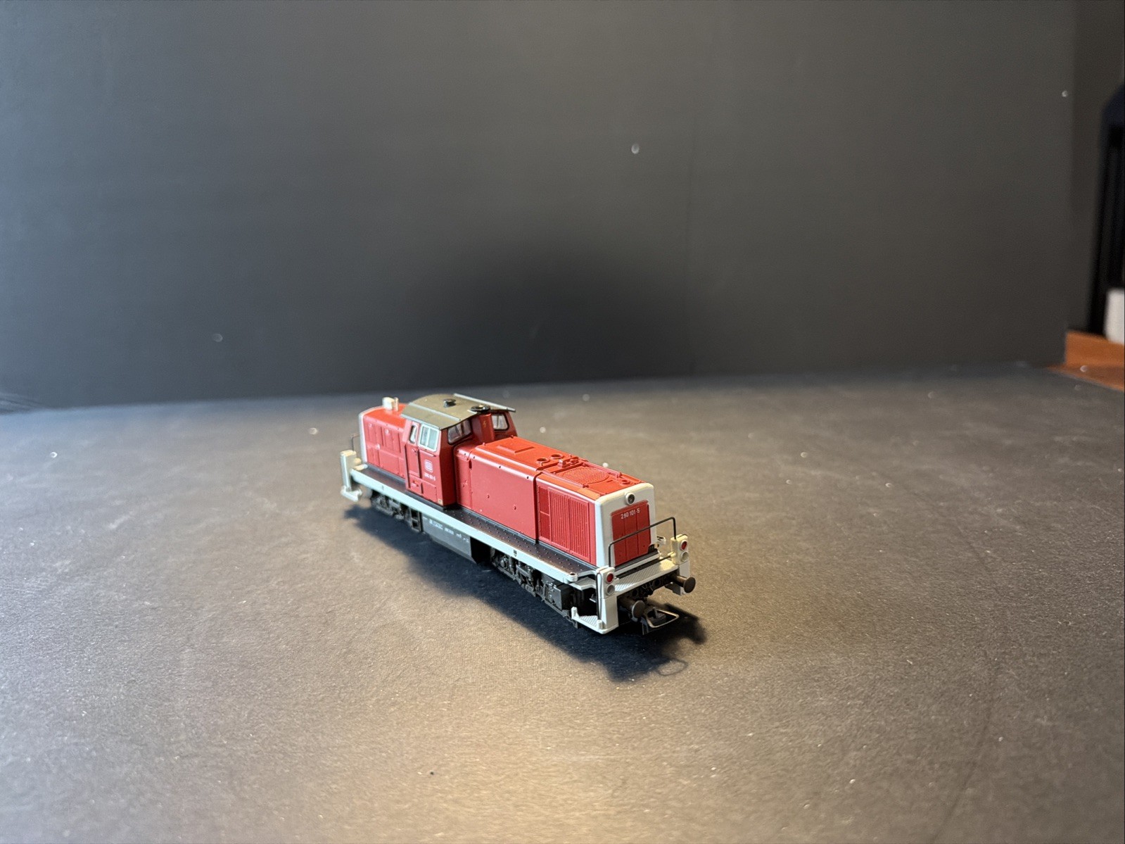ROCO HO 43458 DB CLASS 290 101-5 DIESEL LOCOMOTIVE R.32
