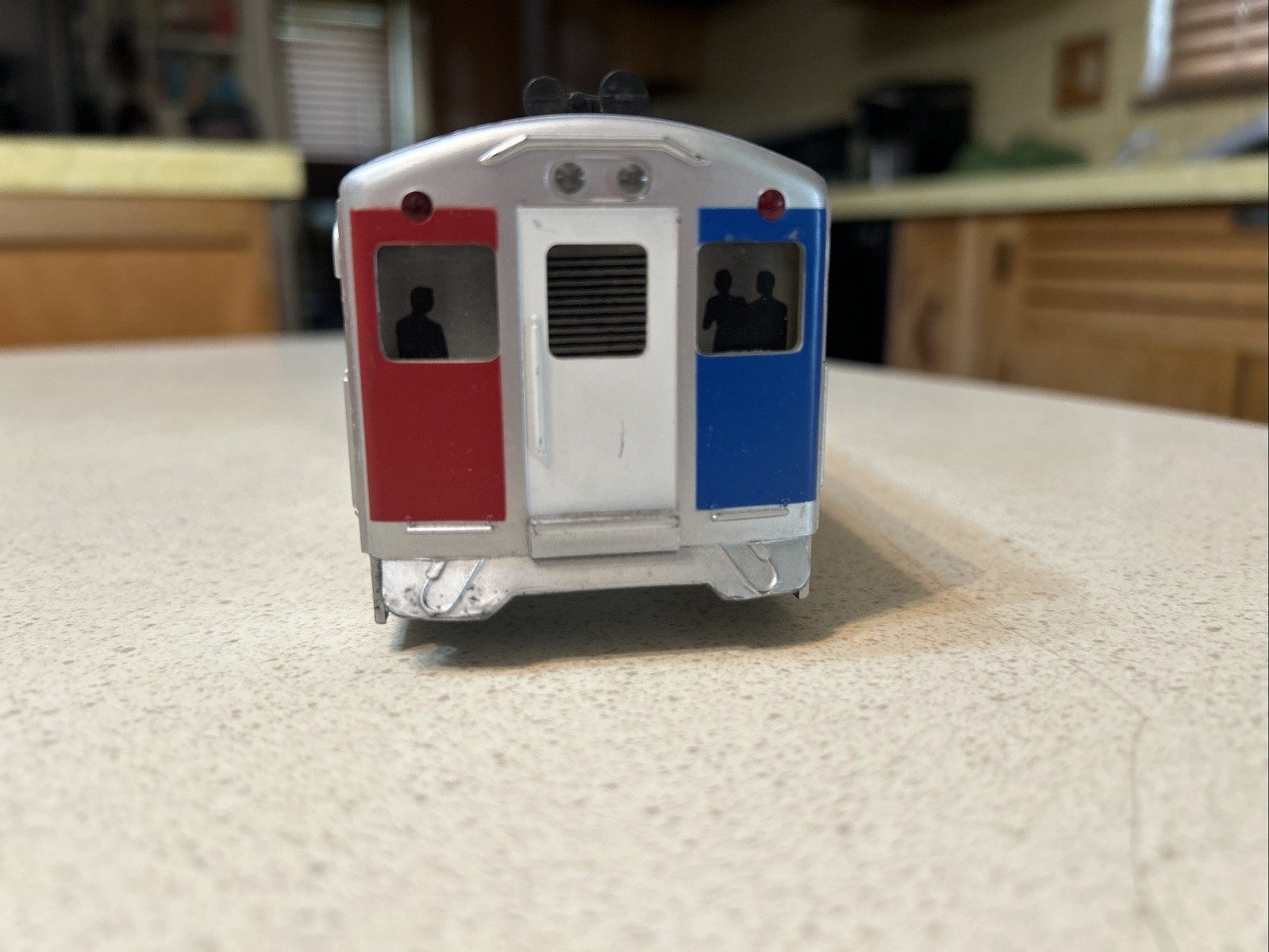 K Line Amtrak RDC # 26042 Silver Red White Blue O 27 Plastic Body Only Nice