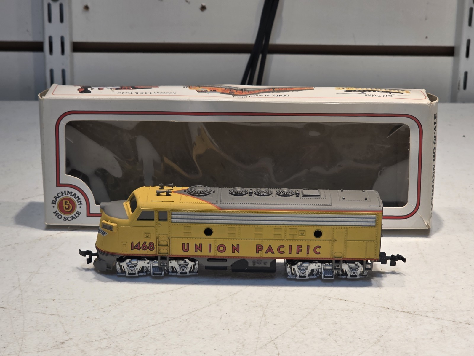 Vintage Bachmann HO Scale Union Pacific F9 Diesel Locomotive 1468