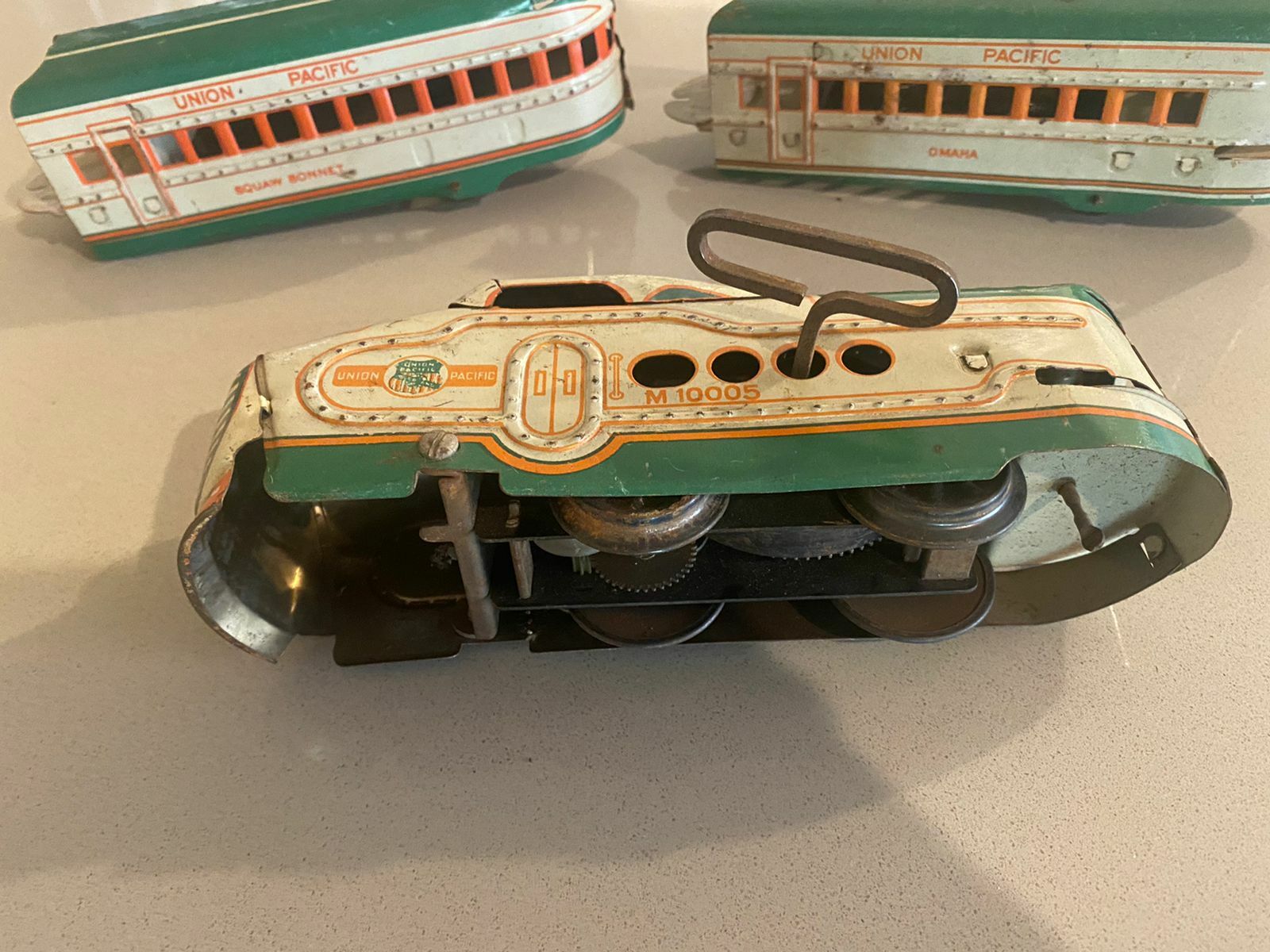 MARX STREAMLINE SET UNION PACIFIC M10005 Locomotive Engine Squaw Bonnet Train