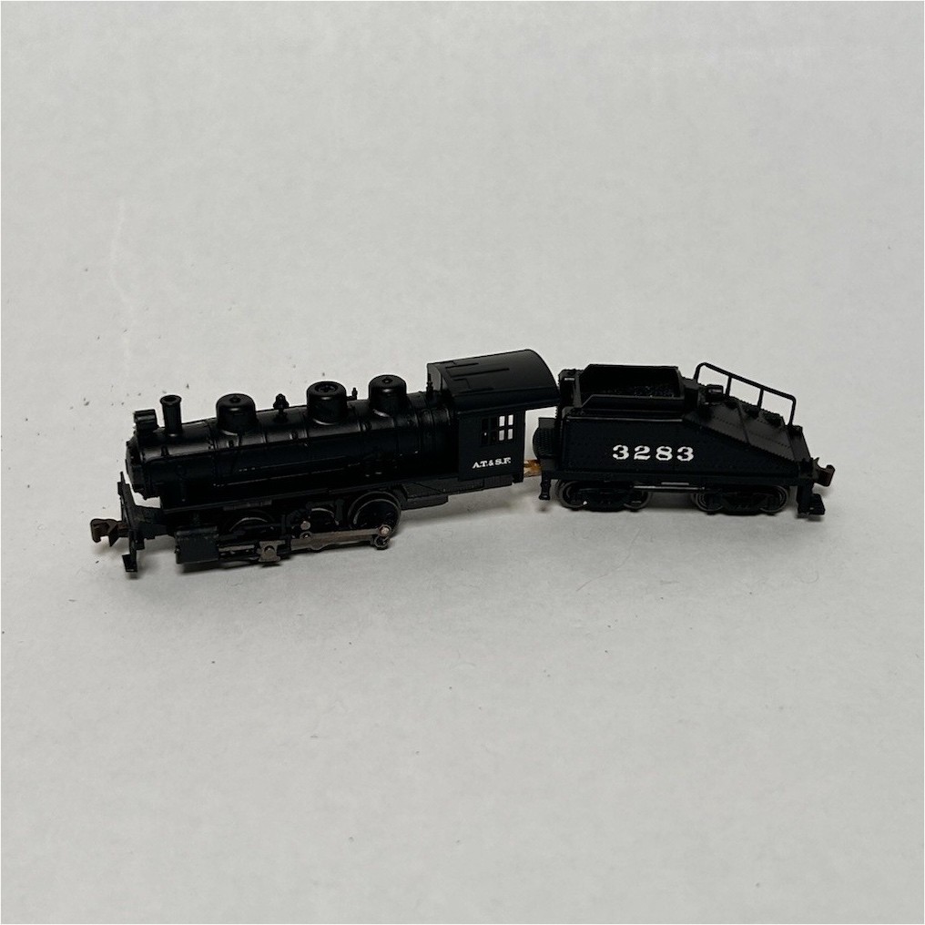 N Scale AT&SF Santa Fe 3283 2-6-2 Black Steam Locomotive w/ Tender NEW WORKING