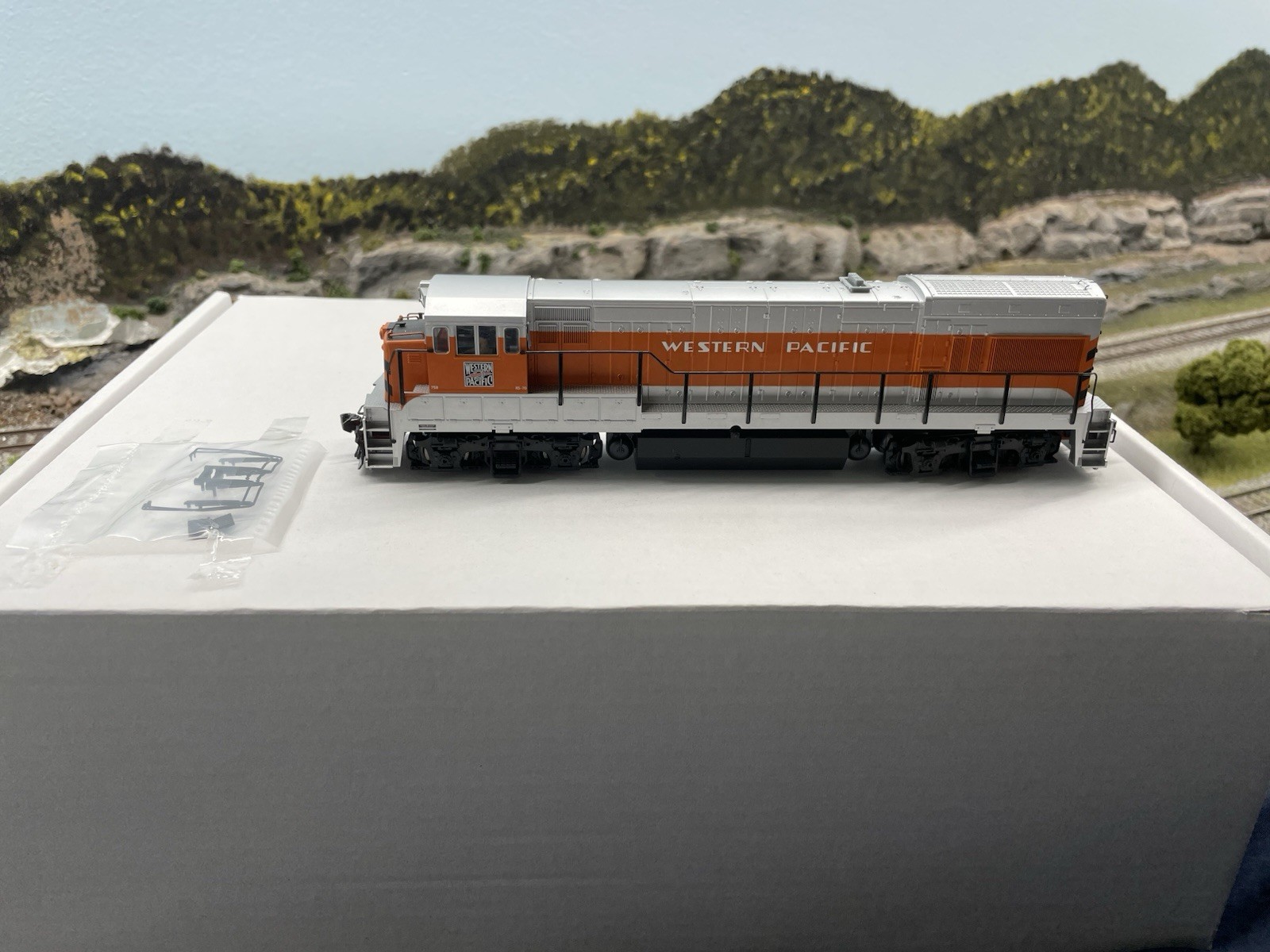 Western Pacific U30B – Road #758 HO scale locomotive.