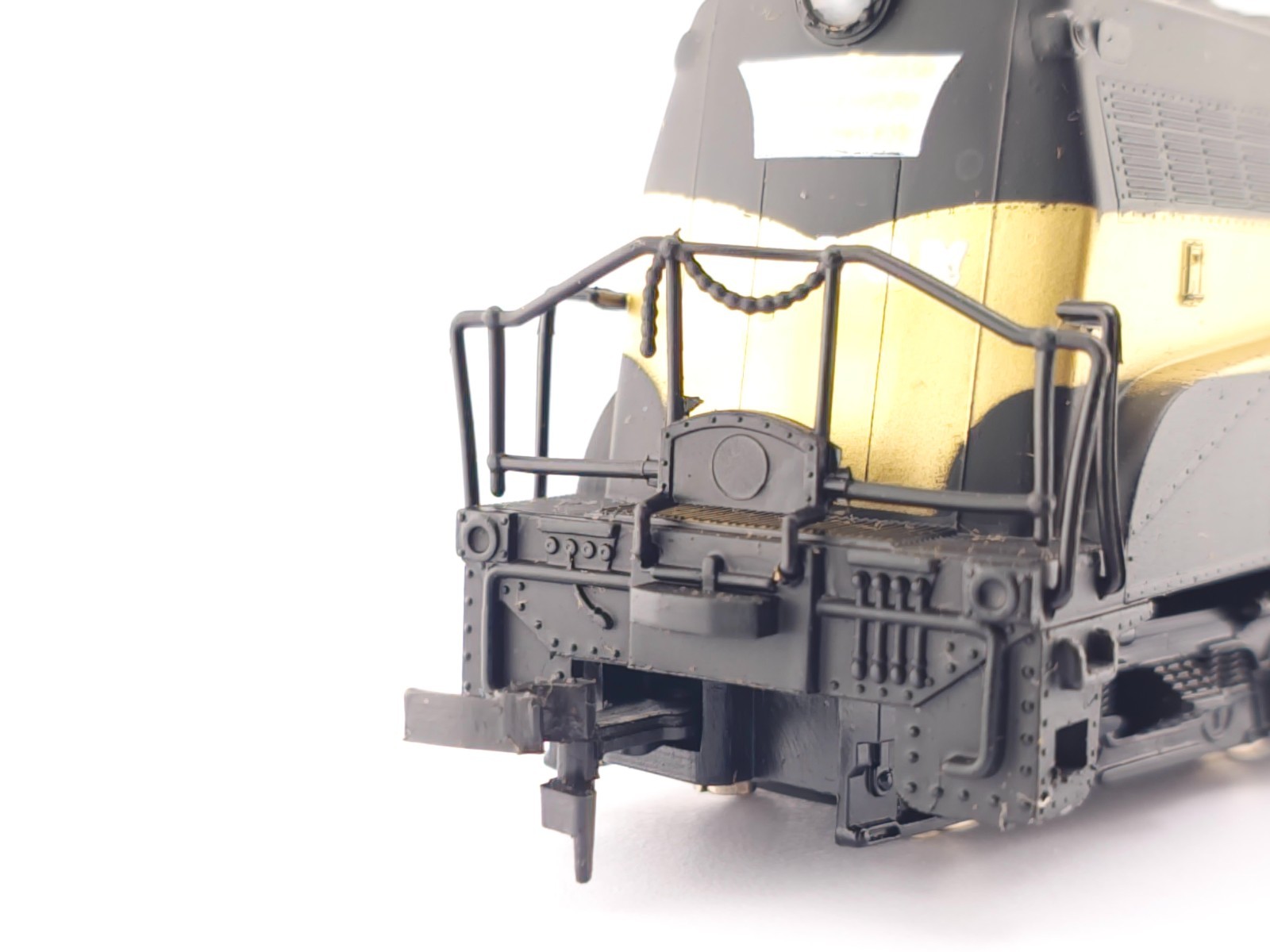 *READ* AHM HO Scale Monon Hoosier Line BL-2 Diesel Locomotive Model Train