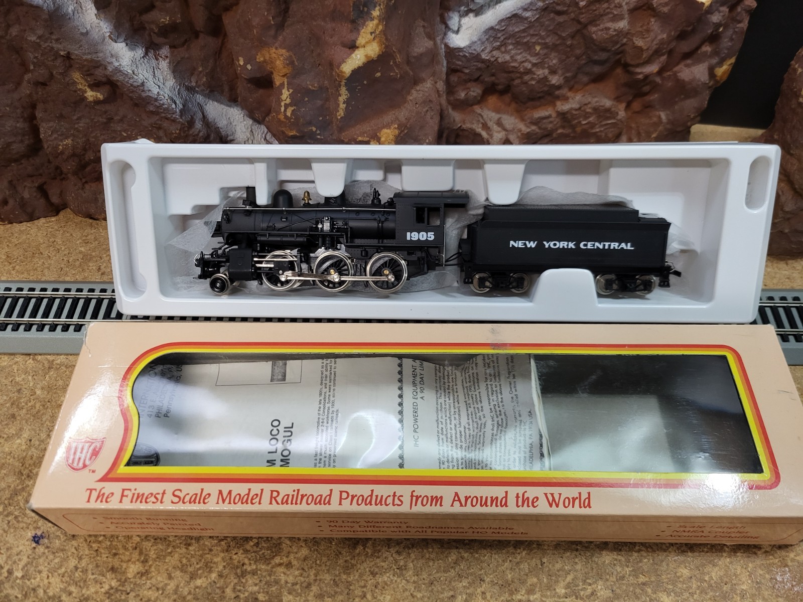 IHC M518 HO Scale 2-6-0 Mogul New York Central NYC #1905, $7/$3/$15 Ship