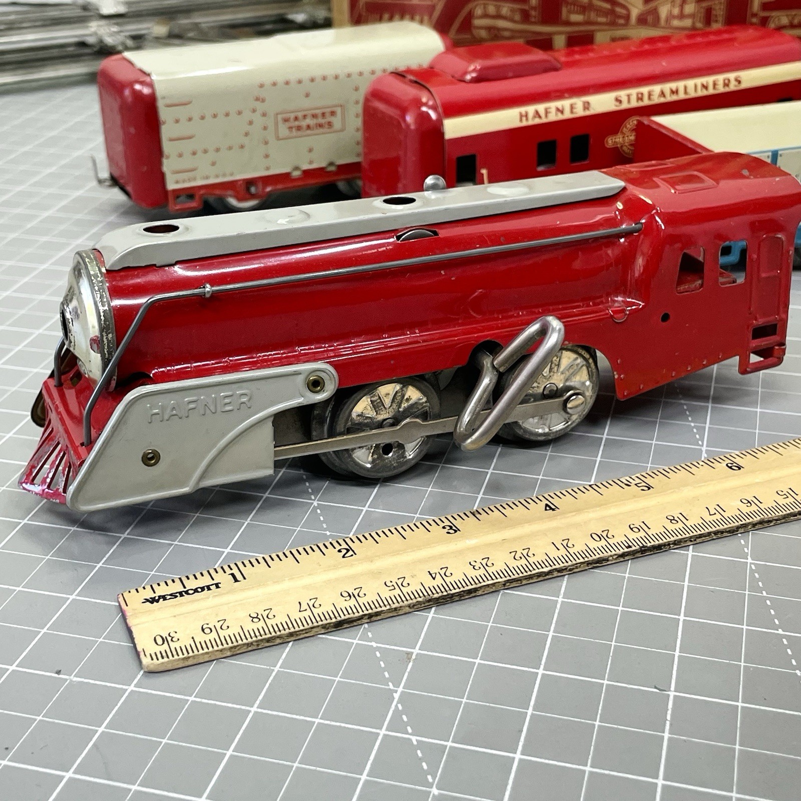 Hafner Streamliners Clockwork Wind-Up Train Set w/ Box & Track Works! Chicago US