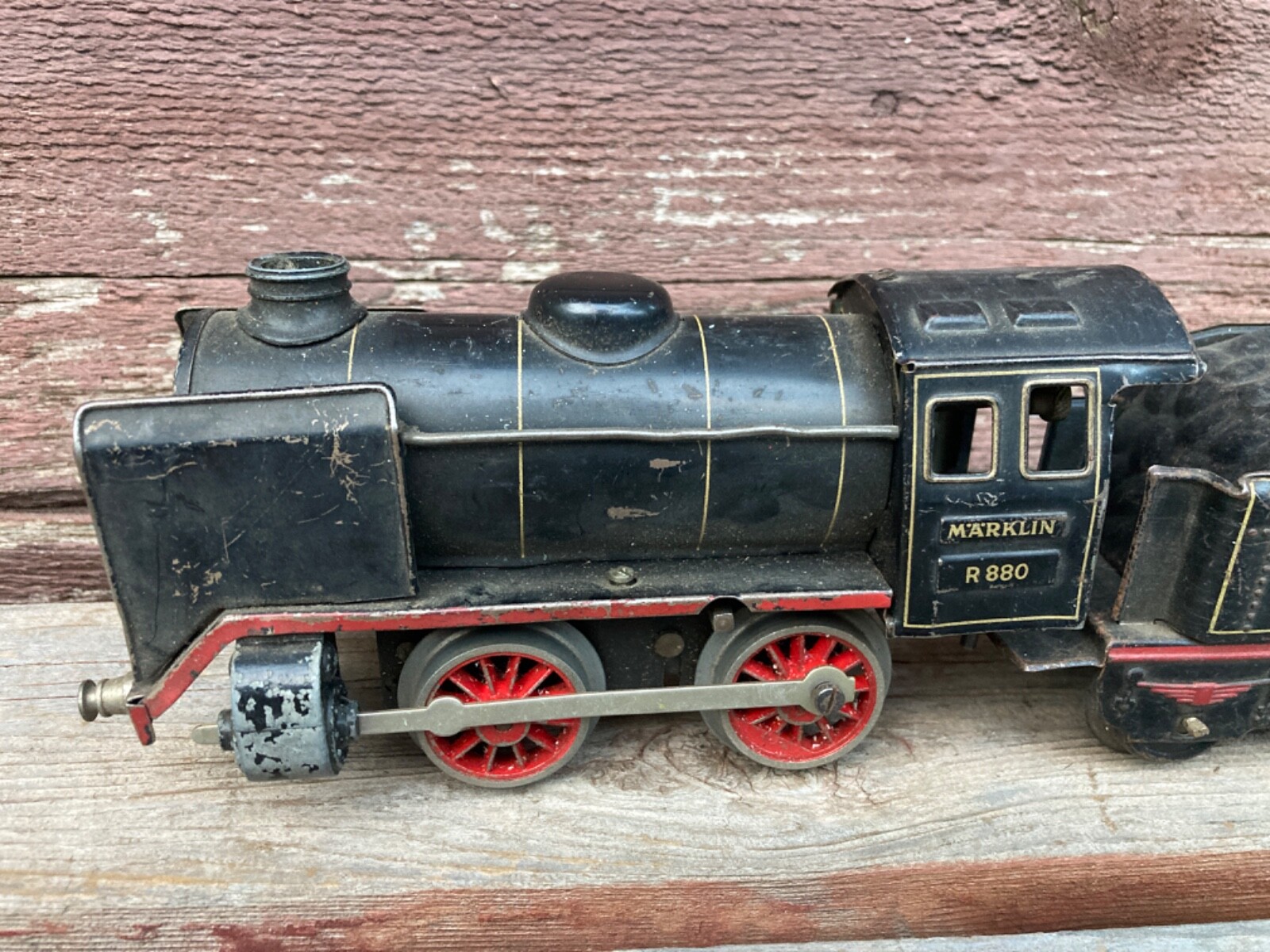 VTG MARKLIN R 880 CLOCKWORK LOCOMOTIVE & R 899/0 COAL TENDER O SCALE