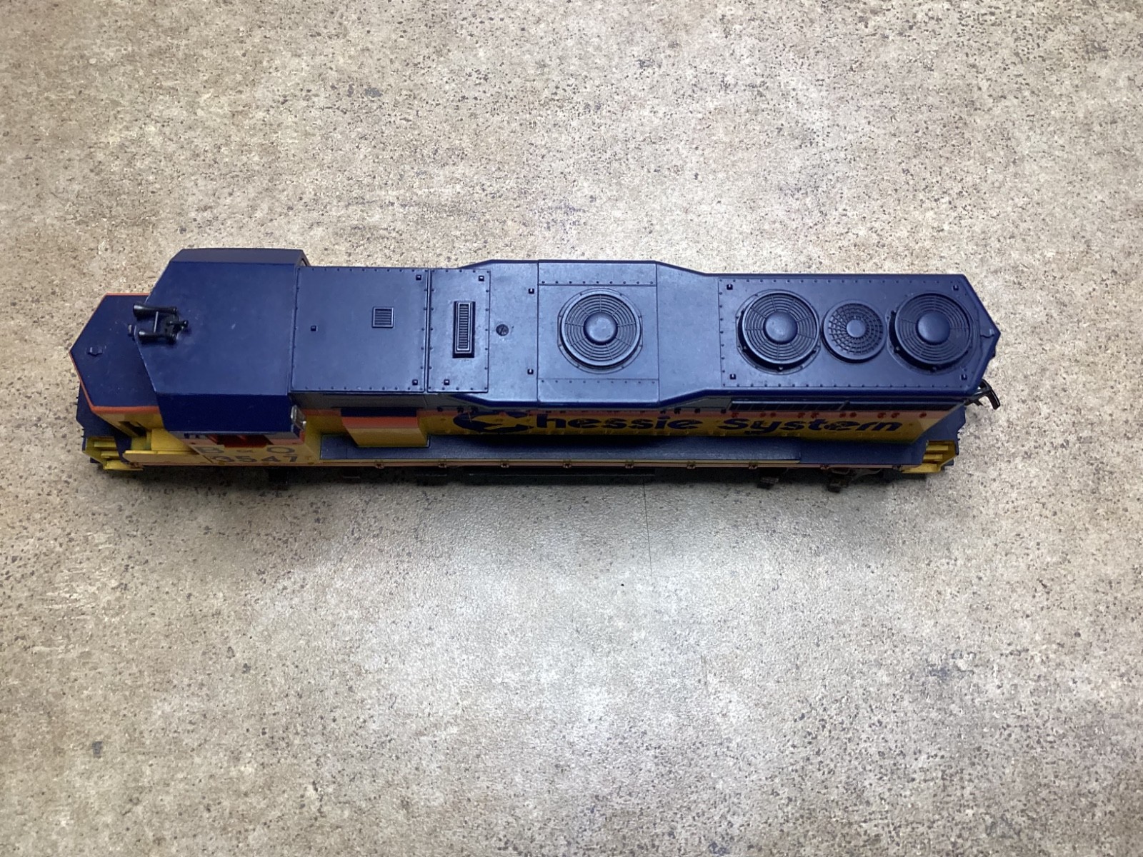 Athearn B&O Chessie GP35 HO DC Powered