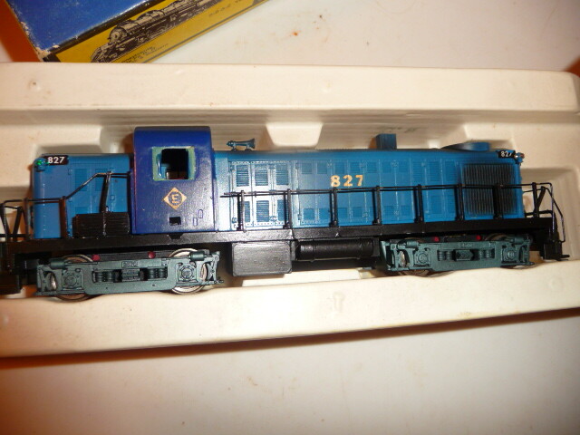 2 AHM HO Locomotive Train Engines Austria Yugoslavia Empire State 602 827 Boxes