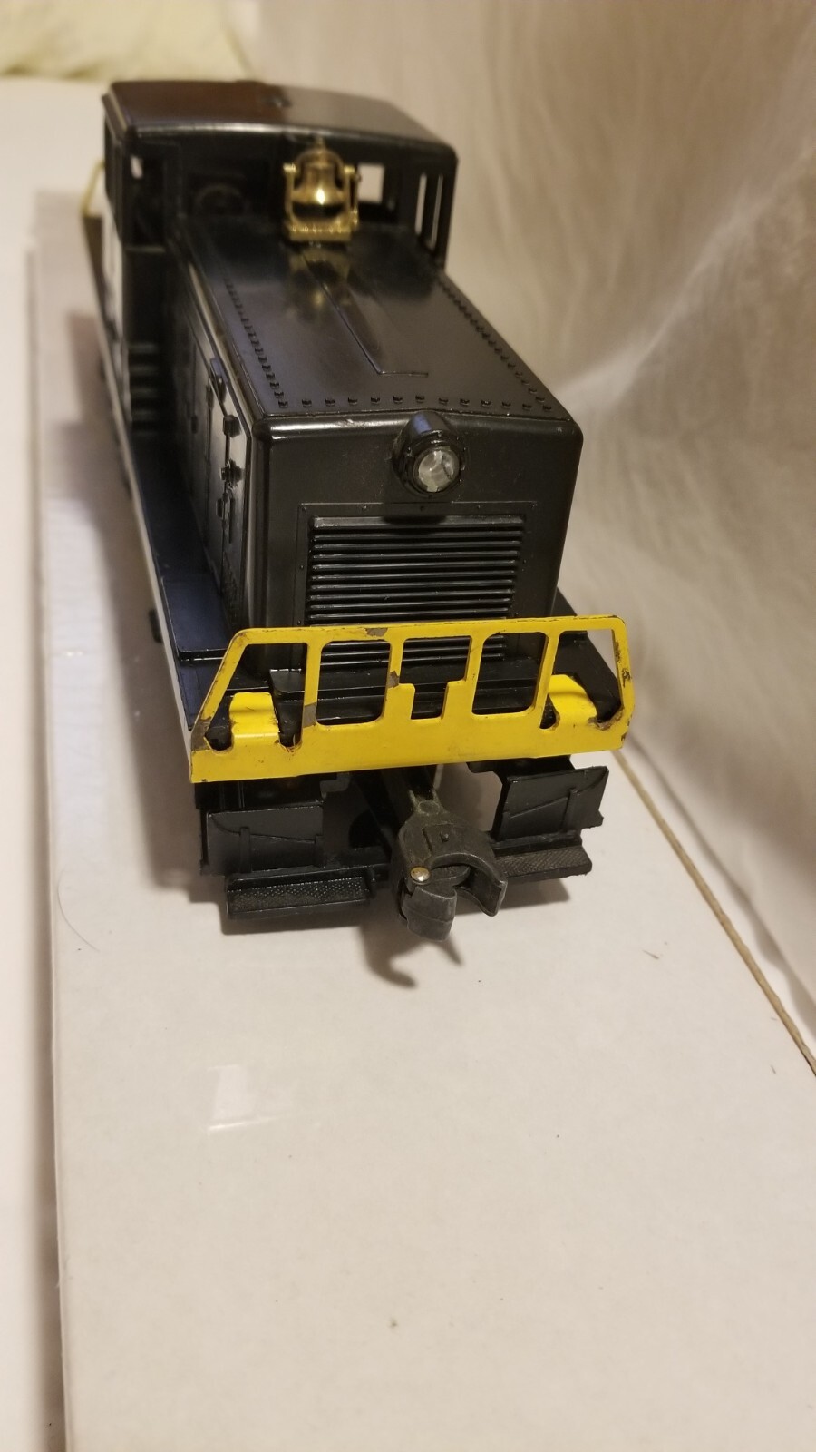 1956 Lionel 628 Northern Pacific Diesel Switcher – Good Condition