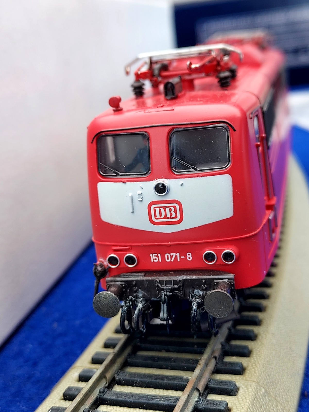 Roco H0 DB BR 151 071-8, Heavy Freight E-Lok in Traffic Red #43380 , Mint
