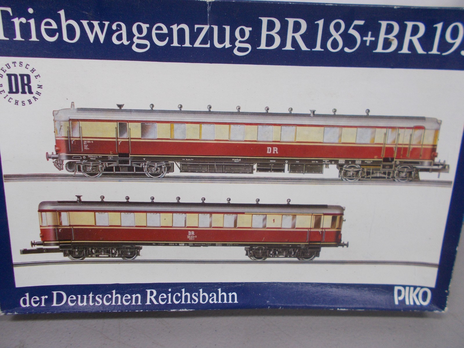 PIKO ~ DIESEL TRIEBWAGENZUG POWERED & NON-POWERED BR185 & BR195 ~HO SCALE