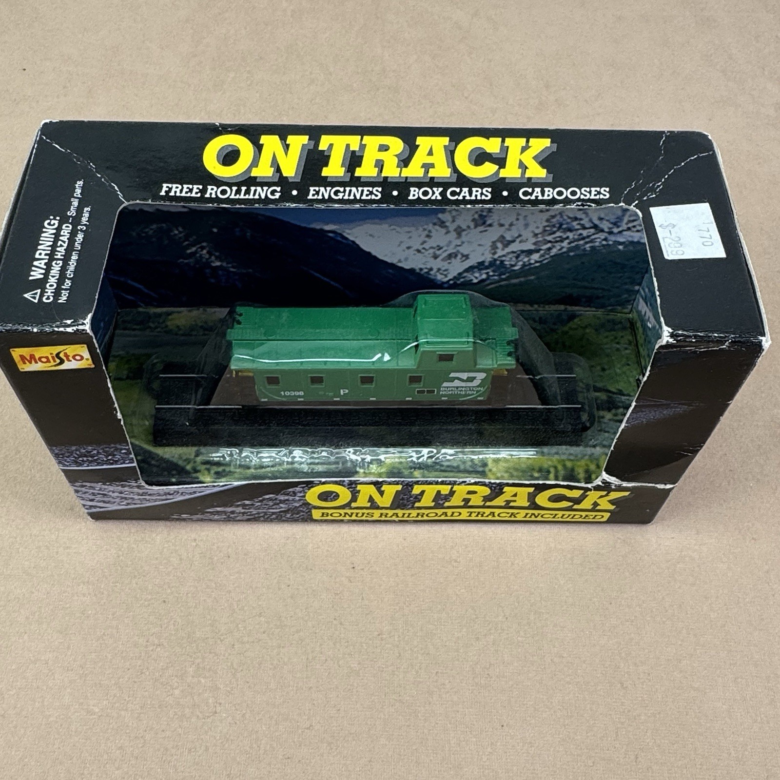 Maisto On Track Die Cast Train Replicas w/ Track Burlington Northern Engine