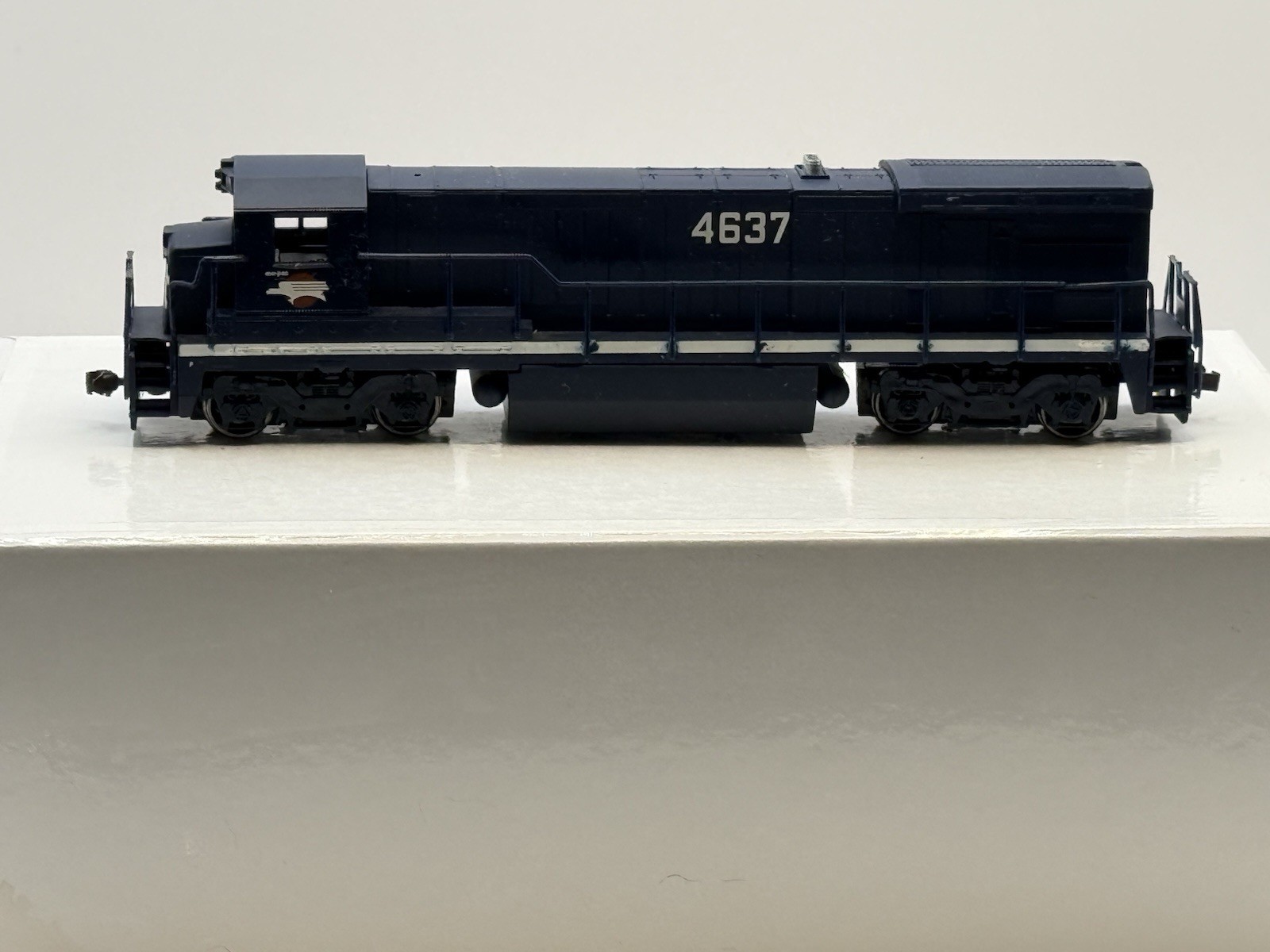 Bachmann Plus HO 11114 Missouri Pacific Mopac 4637 GE B30-7 Diesel Loco Running