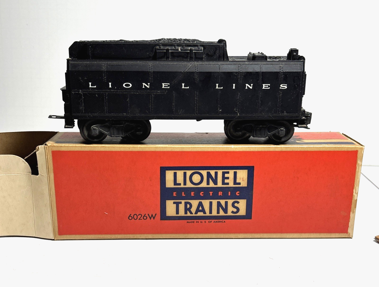 Lionel Post War 2-6-4 Locomotive #2016 and #2026W Whistle Tender O-27 With Boxes