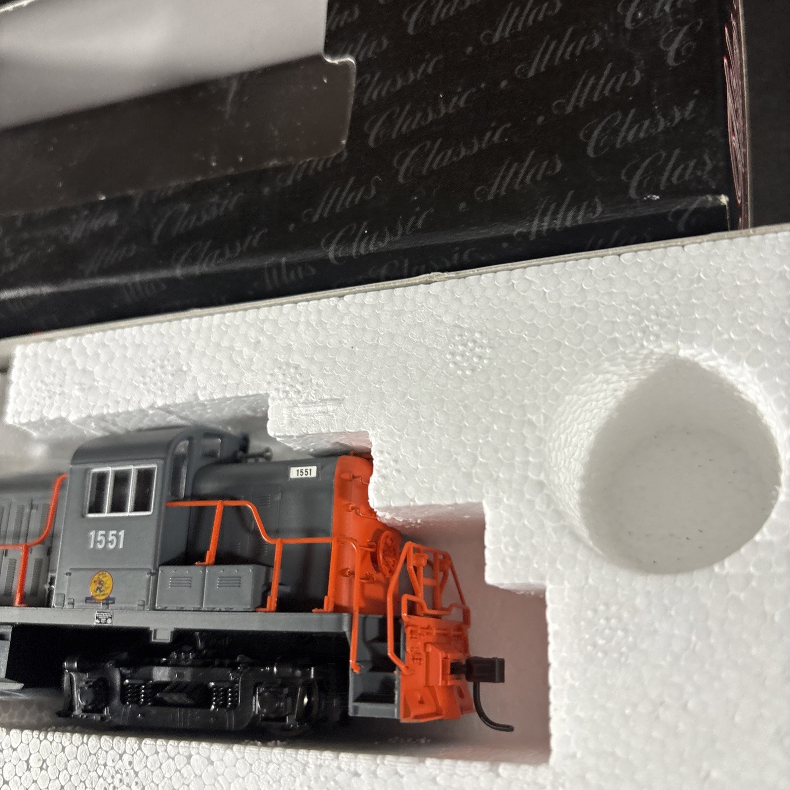 ATLAS HO CLASSIC ALCO RS 3 LONG ISLAND NUMBER 1551 8349 MODEL TRAIN