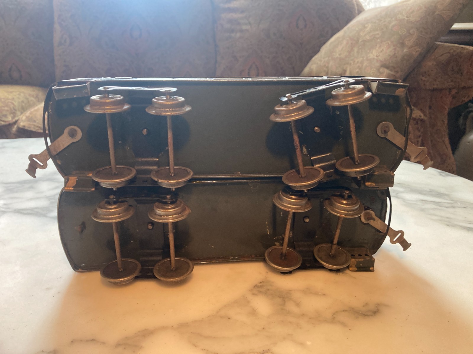 1917 to 1922 Prewar Lionel 33 Train Engine with 35 Pullman 36 Observation Cars 2