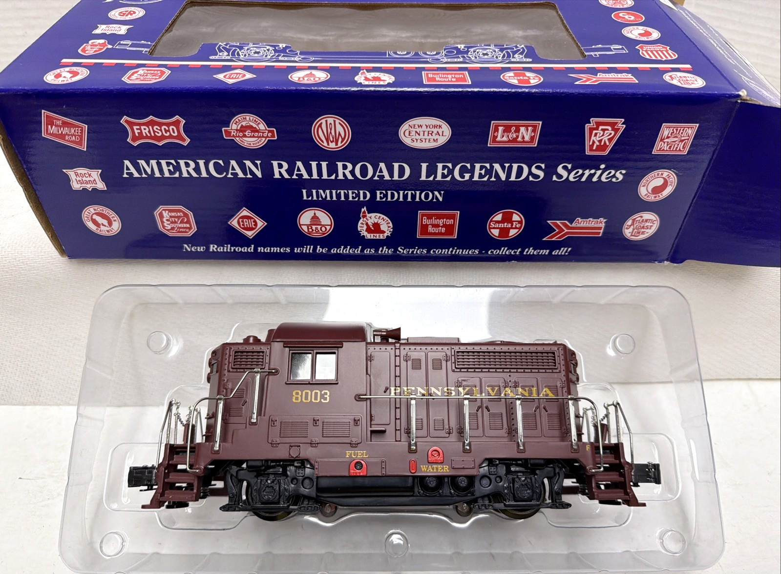 RMT-4221 O/O27 PENSY TUSCAN POWERED GP DIESEL LOCOMOTIVE #8003 LNIB
