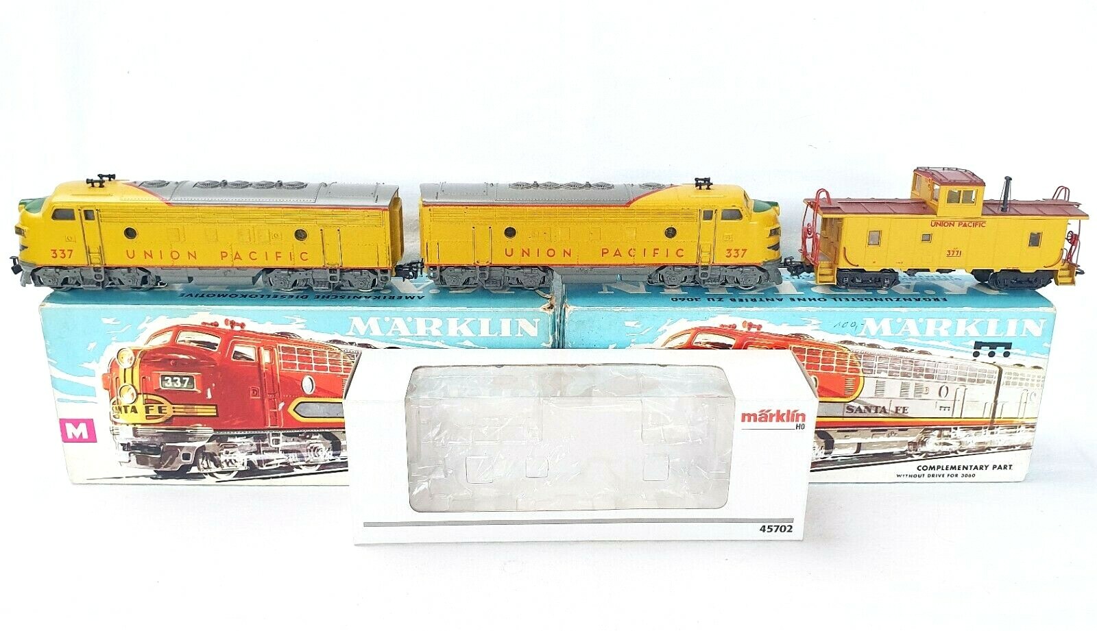 Marklin AC HO USA UNION PACIFIC EMD F7 DIESEL 2-UNIT LOCOMOTIVE 3061 + 4061 MIB!