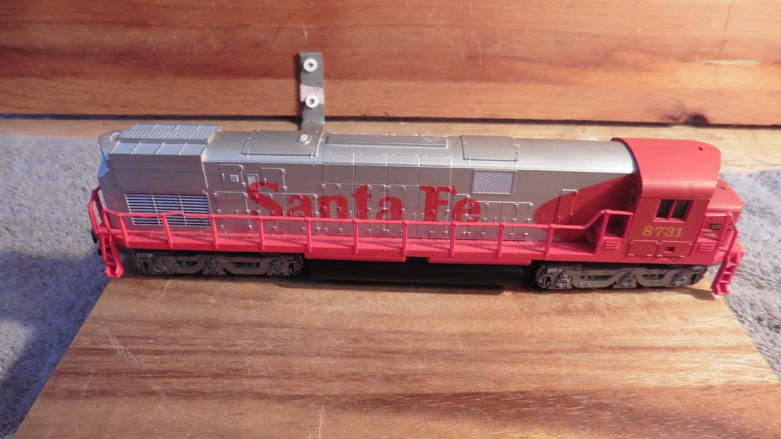 4 Miniature Sante Fe Replica Locomotive Die Cast Trains #4015 #307 #8731 #1762