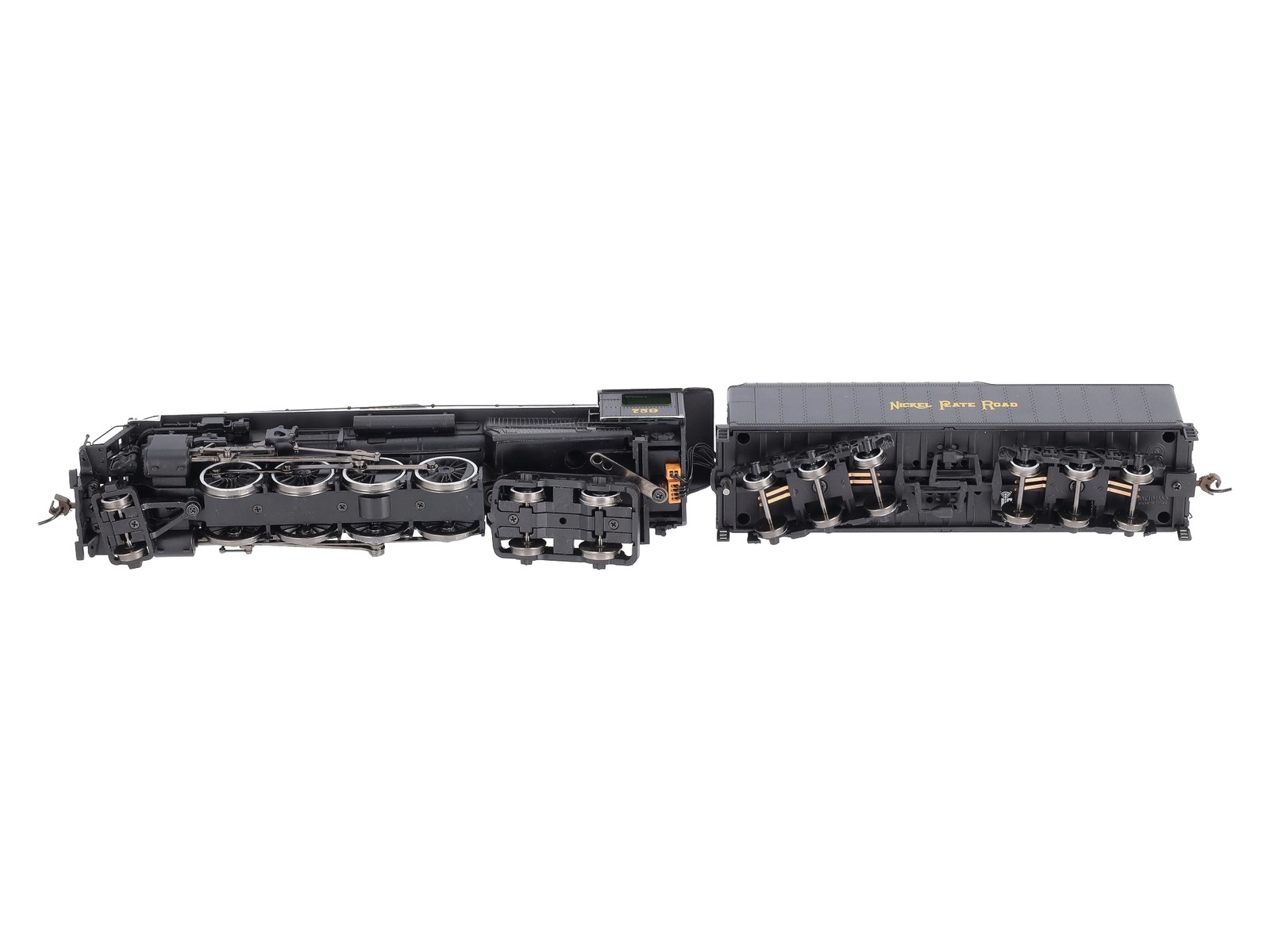 Bachmann 52404 HO Nickel Plate 2-8-4 Berkshire Steam Loco & Tender w/Sound & DCC