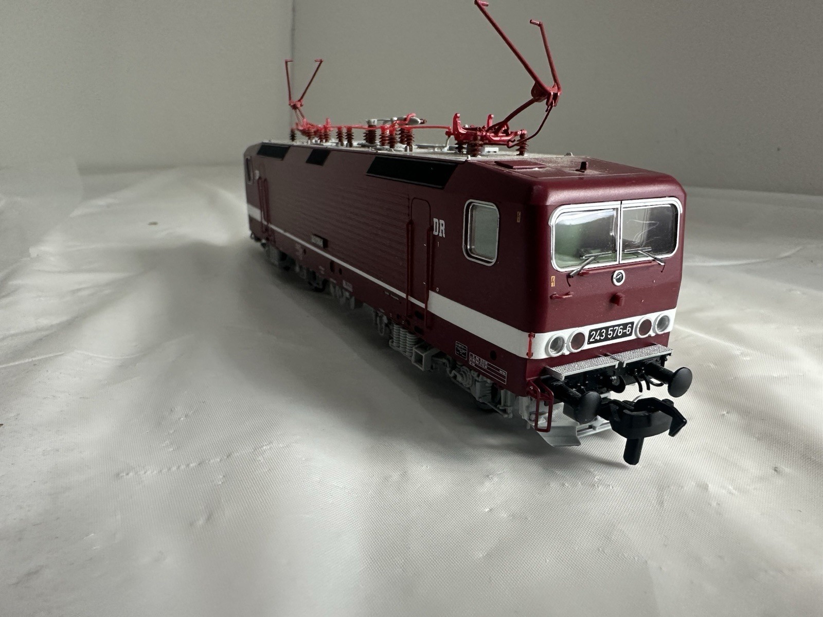HO Scale Piko 51702 PluX22 Elektrolok BR 243 DR. Ep IV 243 576-6 Open Box Tested