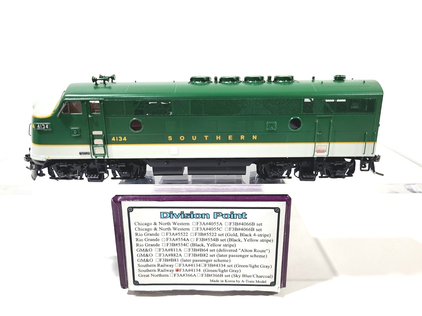 Division Point Ajin SR EMD F3A Southern Railway Green/Light Gray HO Brass Model