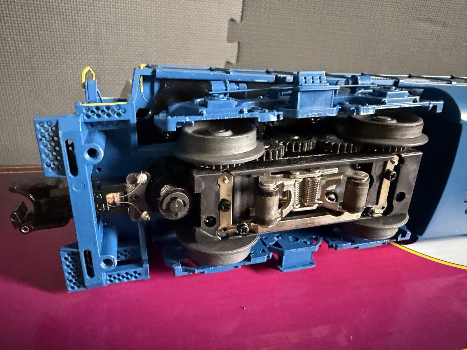 MTH GP-40 CSX #6500 O Gauge Diesel Locomotive 20-20828-1