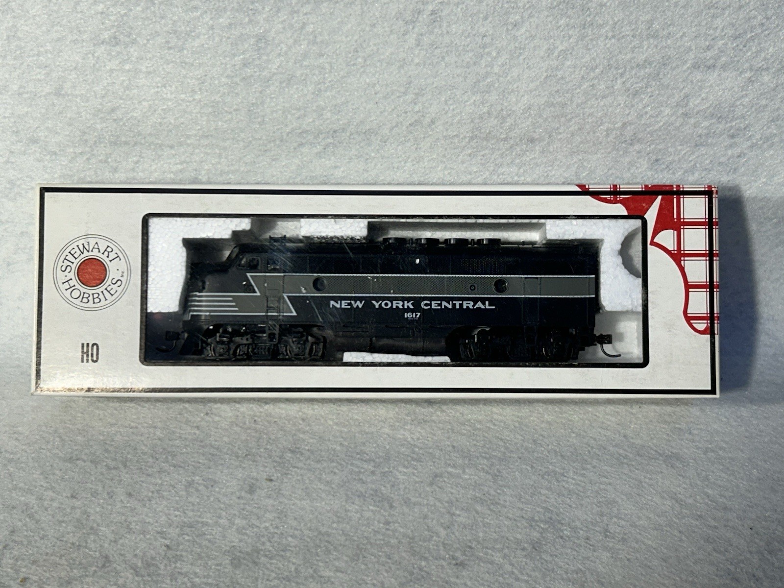 Nice Stewart/KATO NYC RR LIGHTNING STRIPE F-3 A/B/A Set A’s Pwrd./ B Unpwrd. HO