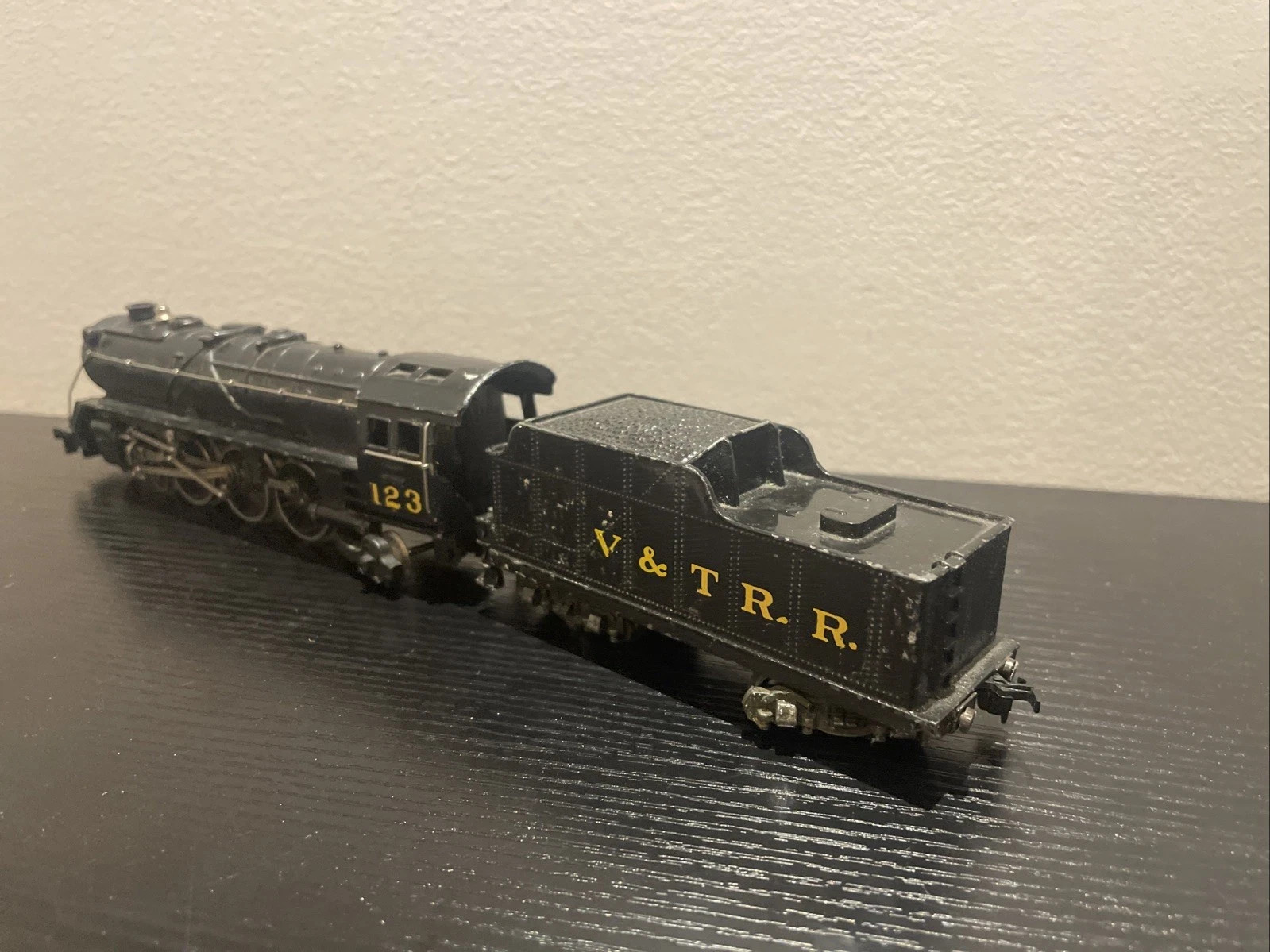 Vintage Fleischmann HO Scale 4-6-2 V&T R.R. Steam Locomotive – Metal – RUNS WELL
