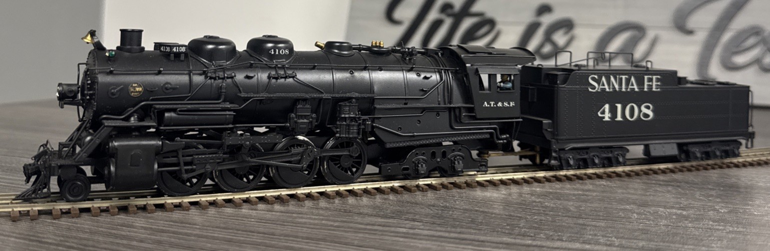 Pacific Fast Mail HO Brass Berkshire AT&SF 2-8-4 #4108 Custom Painted & Tested!