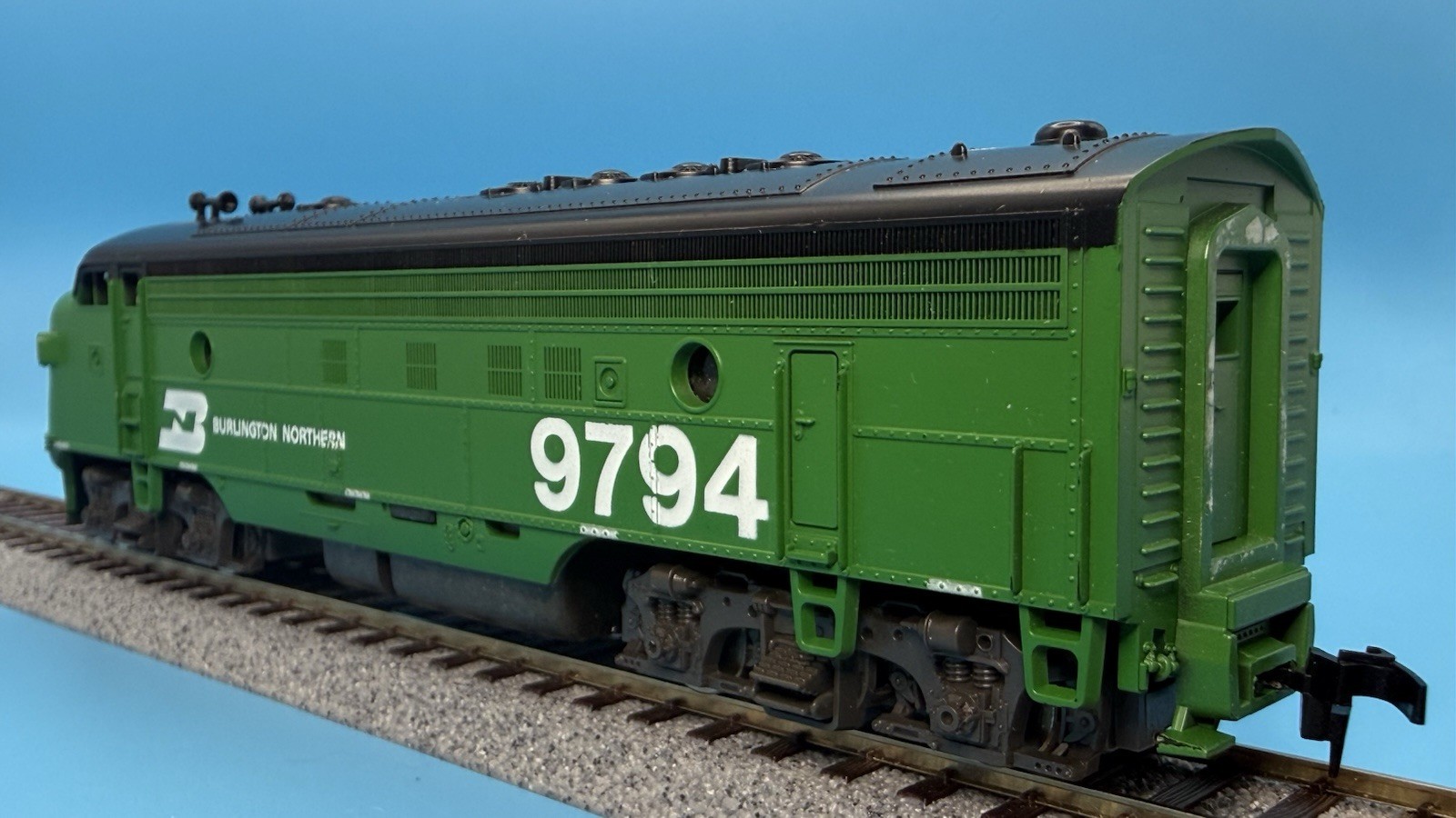 Atlas HO Burlington Northern FP7 9794 Powered Diesel Made in Austria As Is
