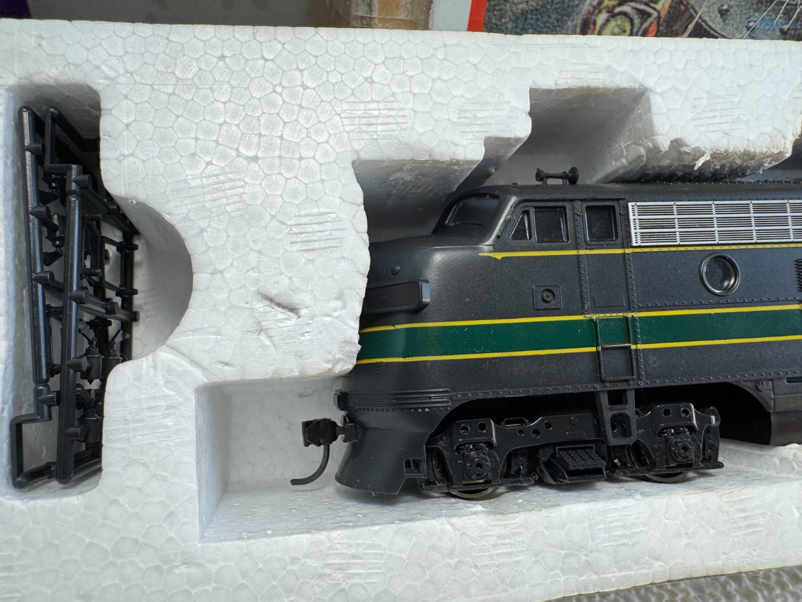 🚂 HO STEWART – READING R.R. F3A & F3B DIESELS-BOTH POWERED- NEW 💥 H3687