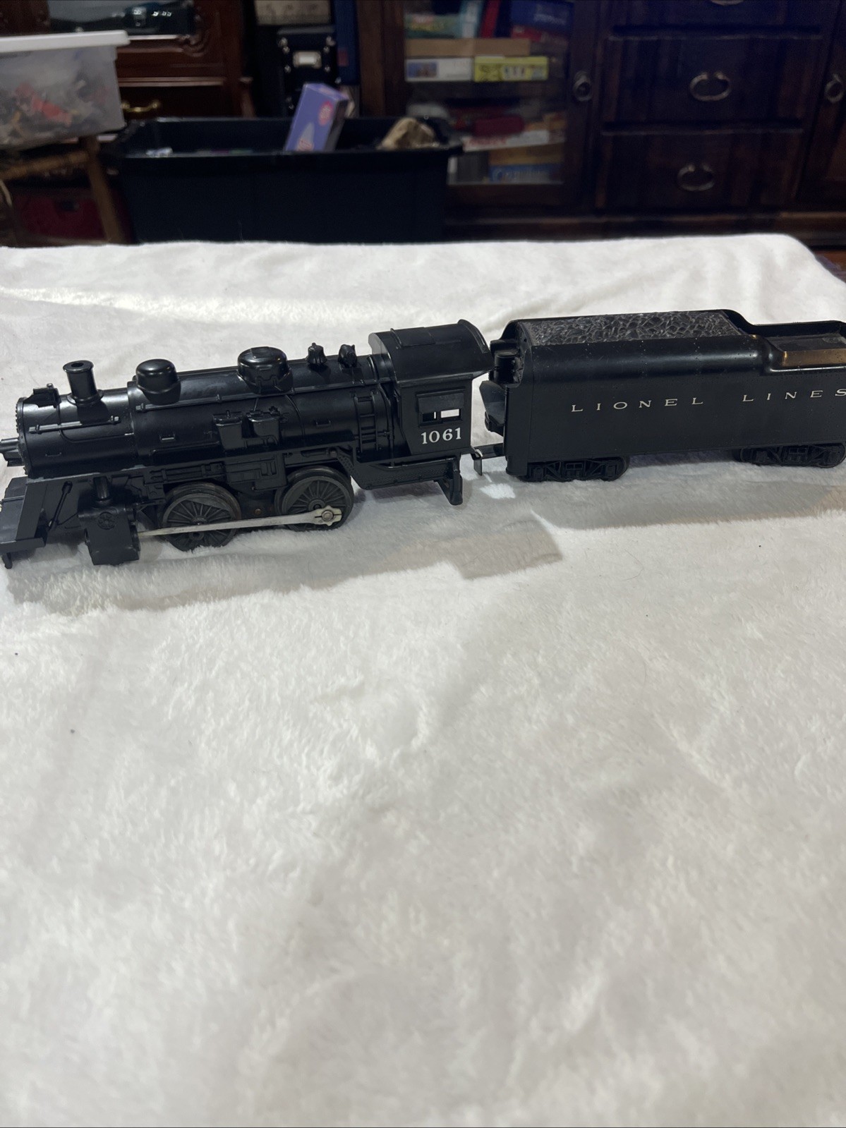 Lionel 1061 Steam Engine Tender Vintage Lionel Lines, O Gauge Model Train W/coal