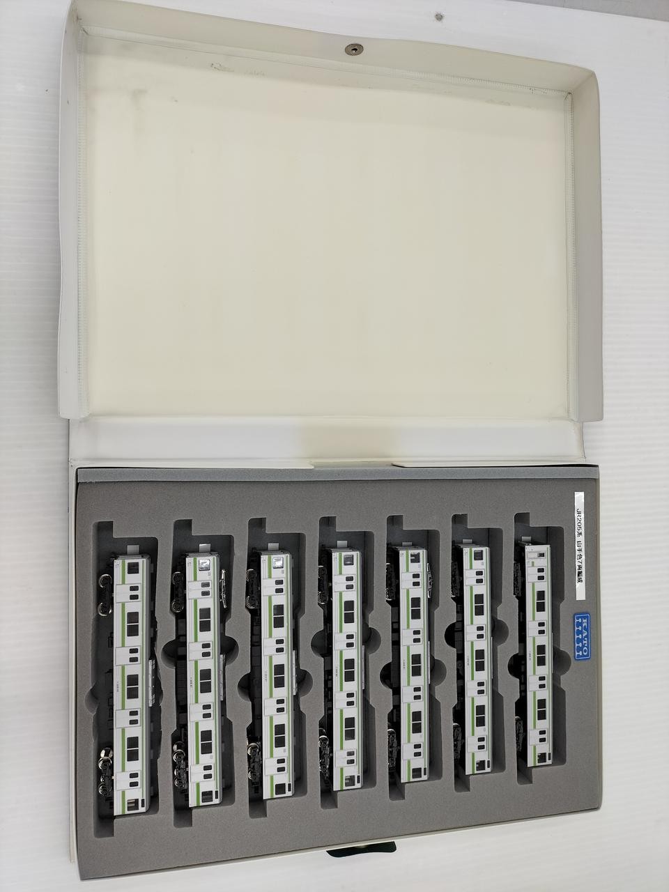 KATO 7-car set JR 205 series direct current commuter train, Yamanote Line color